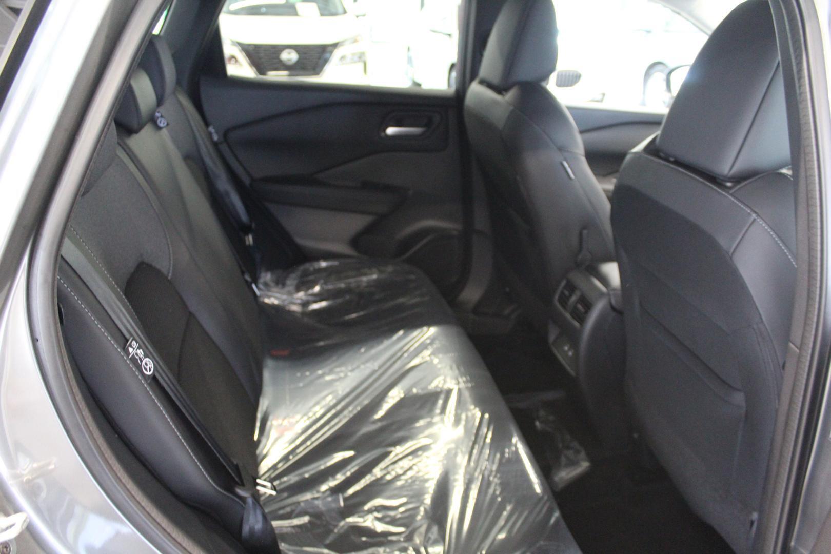 Nissan Qashqai 2026, photo 6/13