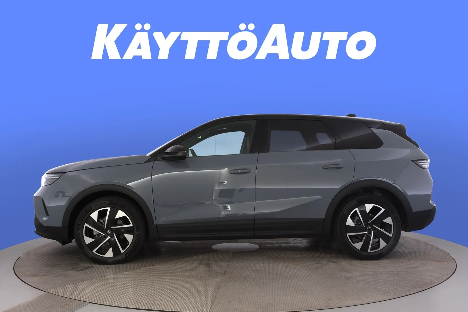 Opel Grandland SRS-810 carousel image