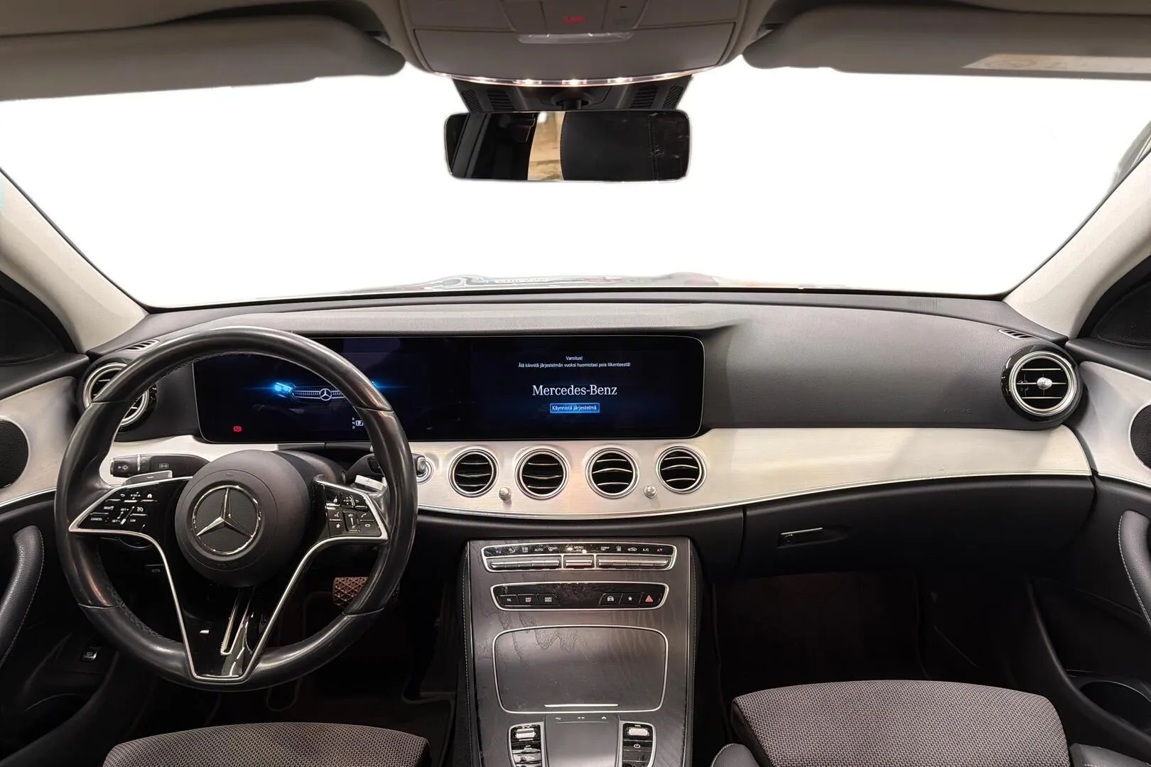 Mercedes-Benz E ETN-219 carousel image