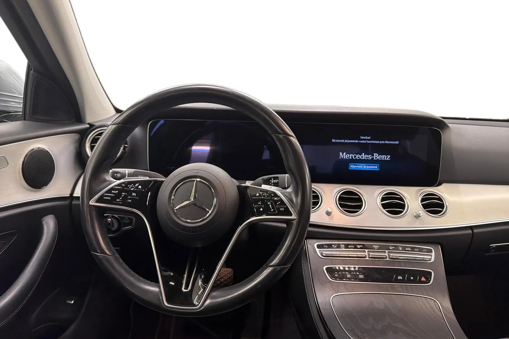 Mercedes-Benz E ETN-219 carousel image