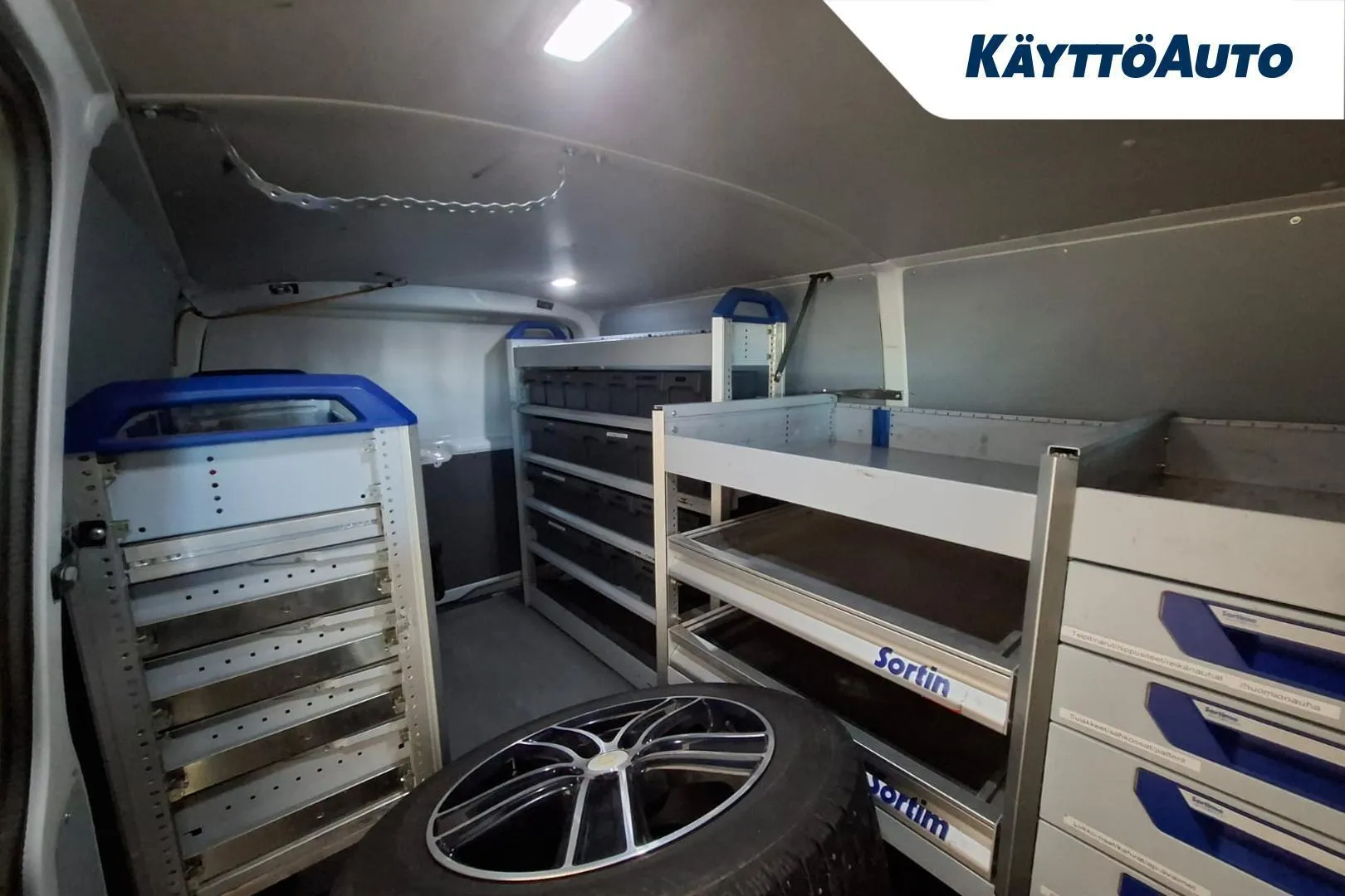 Volkswagen Transporter MOR-452 carousel image