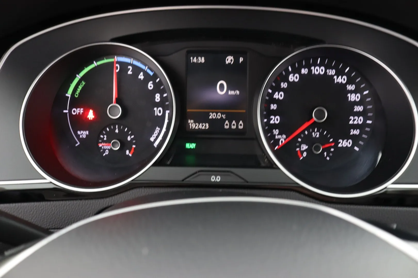 Volkswagen Passat OXX-298 carousel image