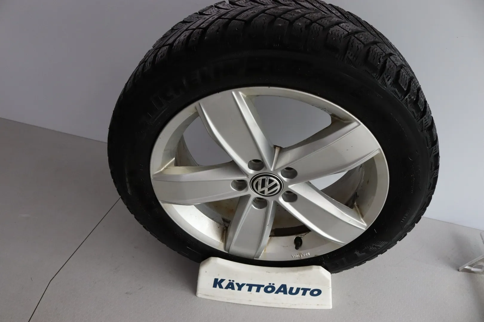 Volkswagen Passat OXX-298 carousel image