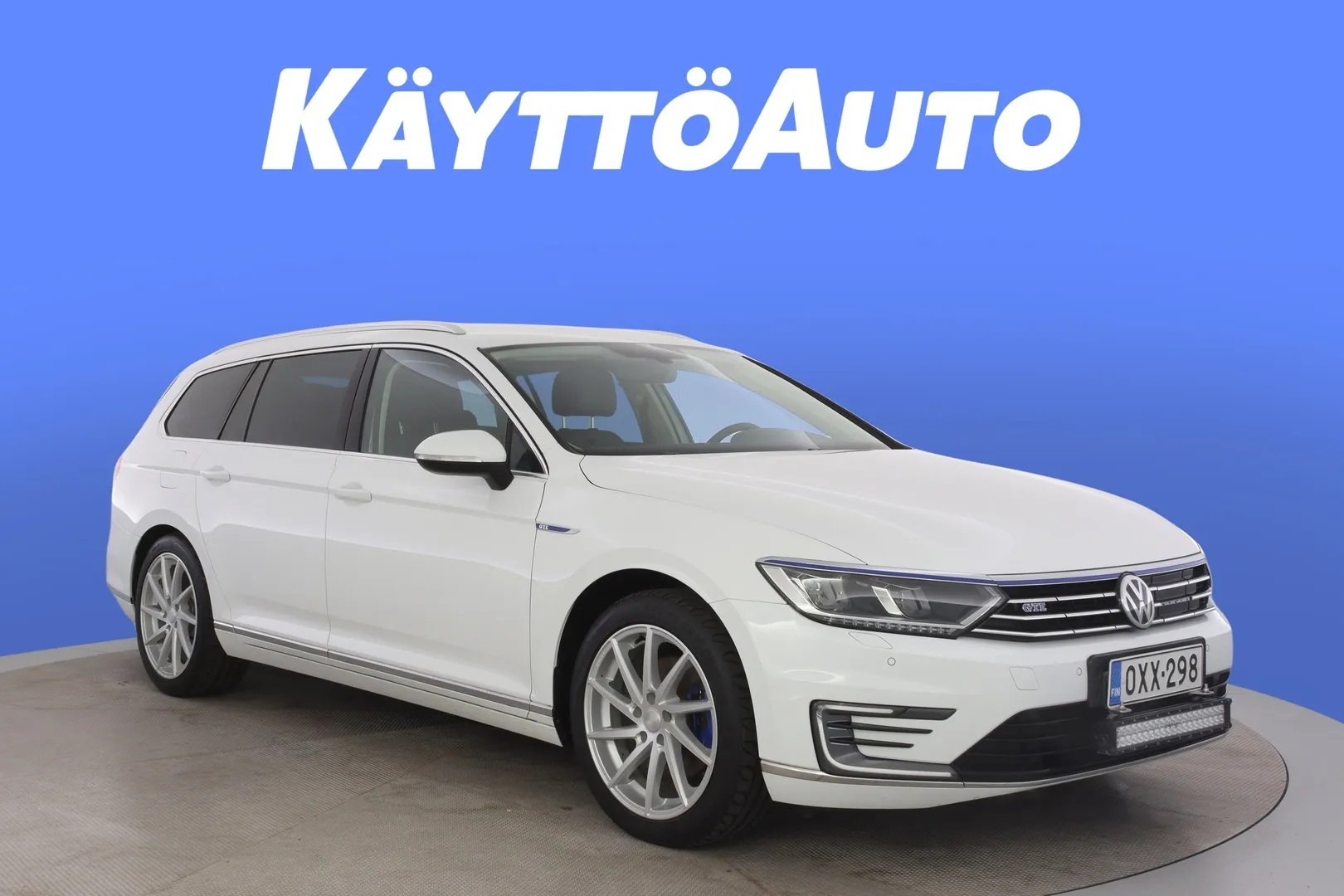 Volkswagen Passat OXX-298 carousel image