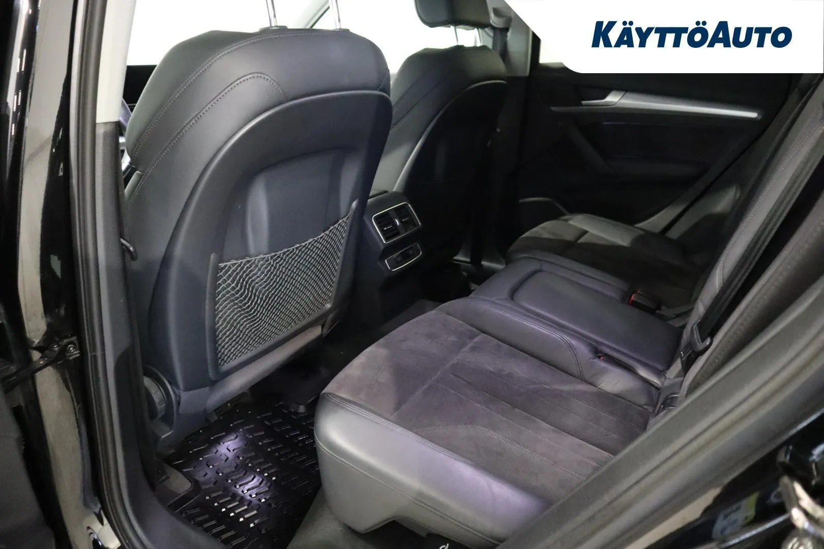 Audi Q5 JKK-873 carousel image