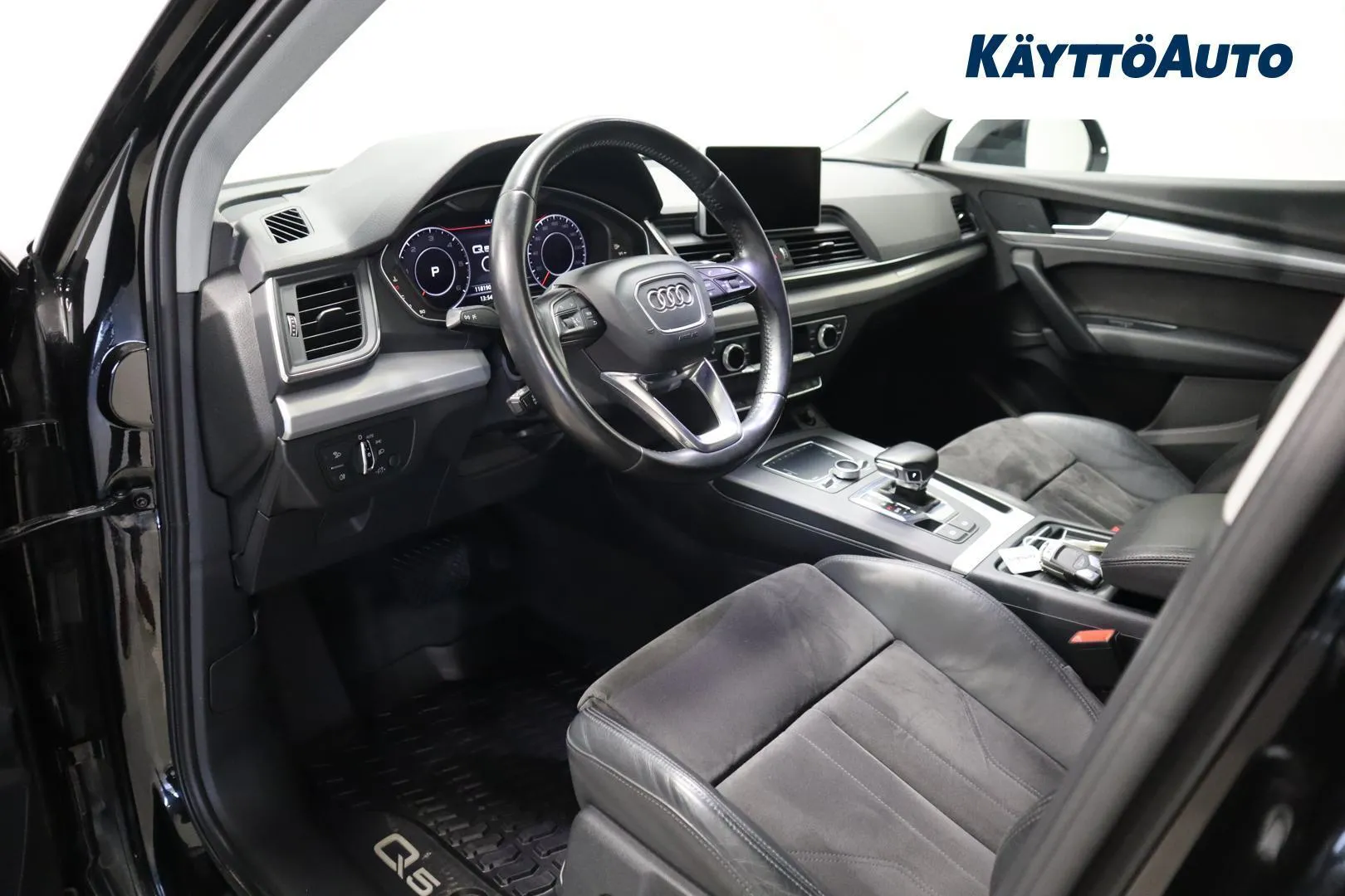 Audi Q5 JKK-873 carousel image