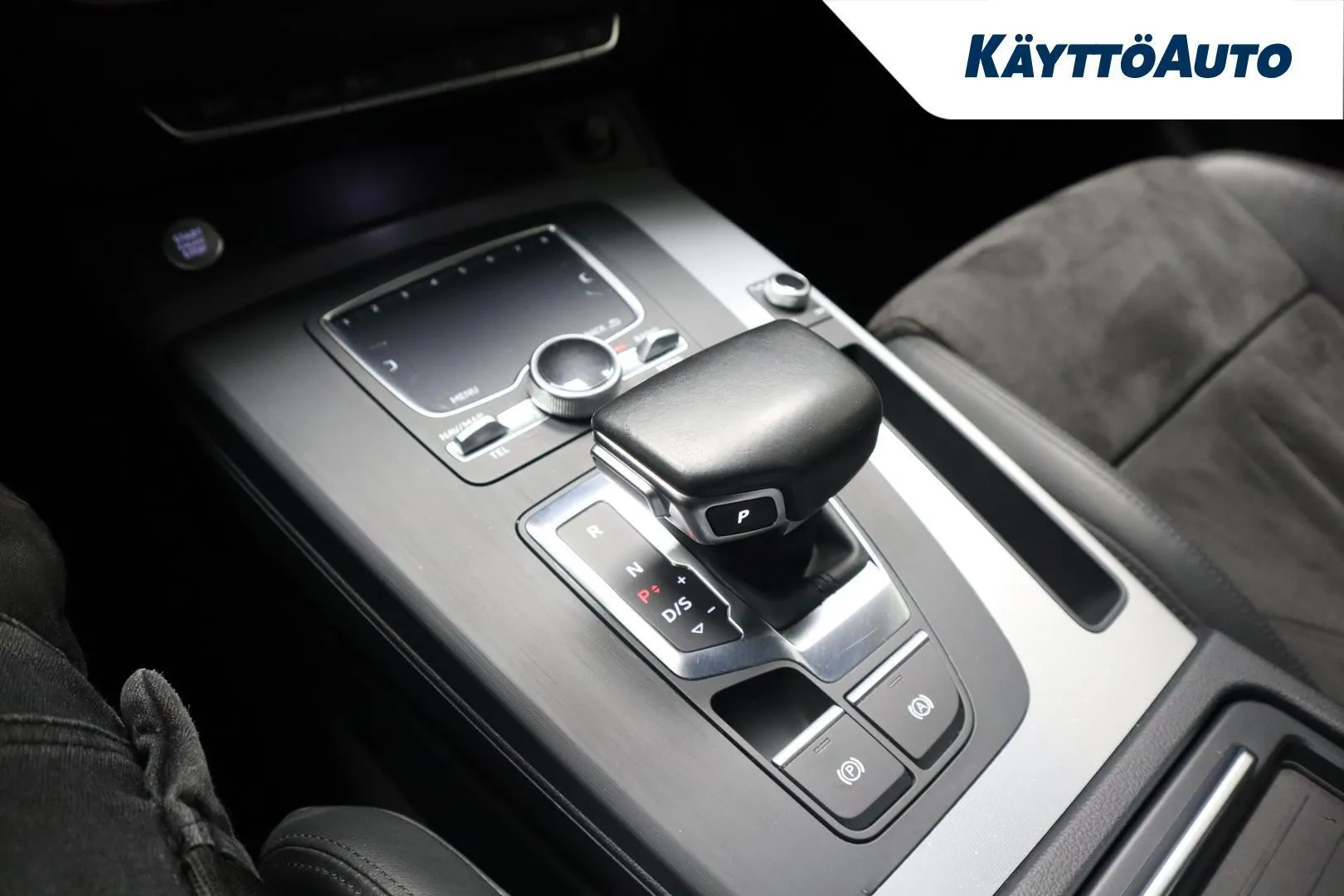 Audi Q5 JKK-873 carousel image