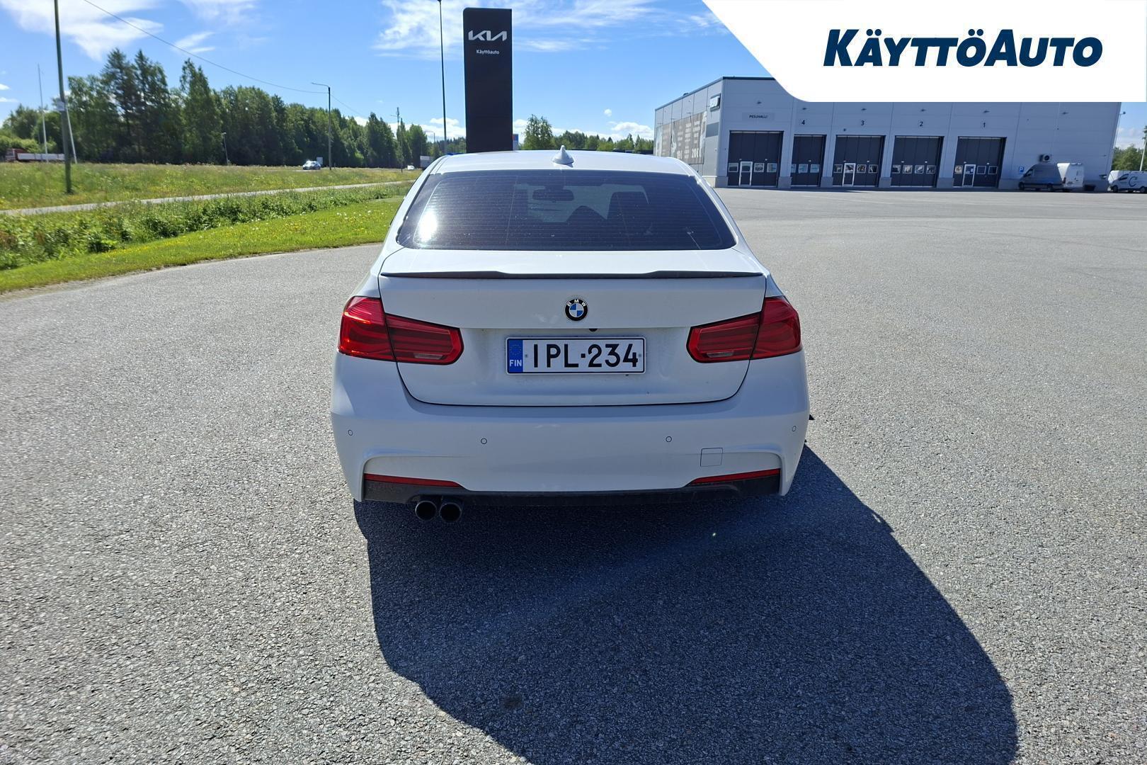 BMW 330 2017, photo 6/20