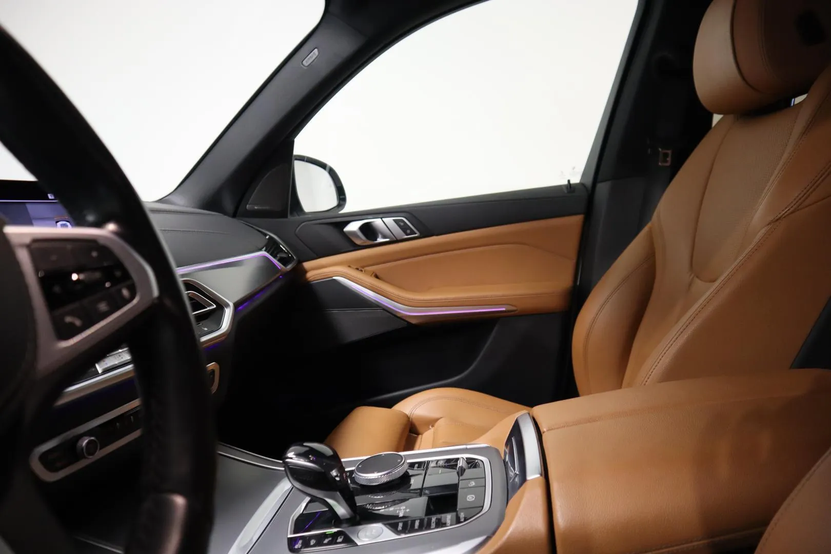 BMW X5 SOM-873 carousel image