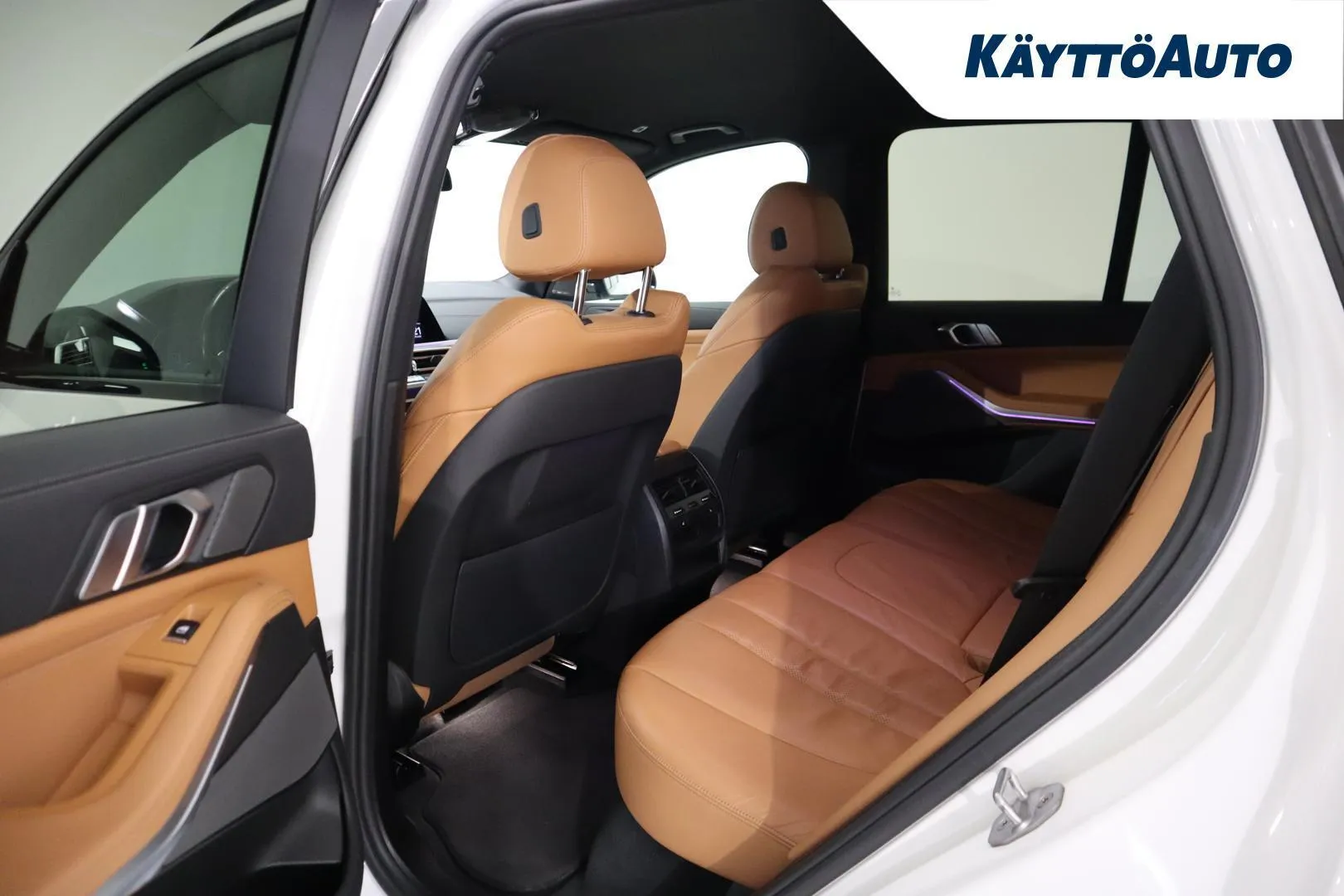 BMW X5 SOM-873 carousel image