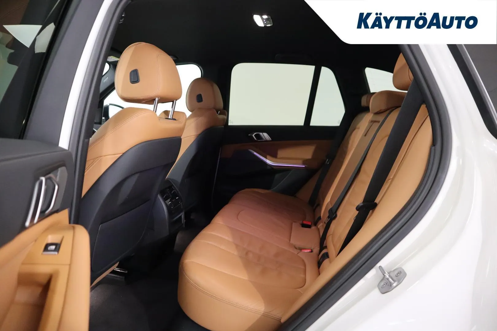 BMW X5 SOM-873 carousel image