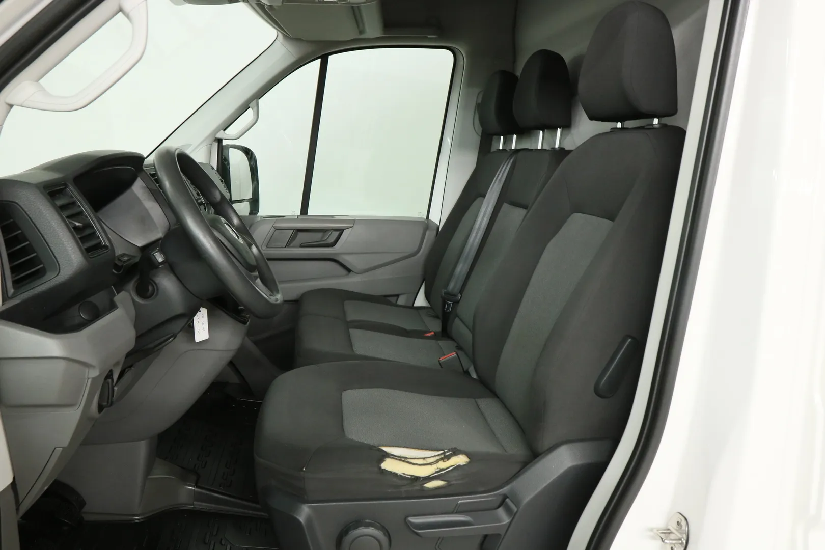 Volkswagen Crafter MNM-350 carousel image