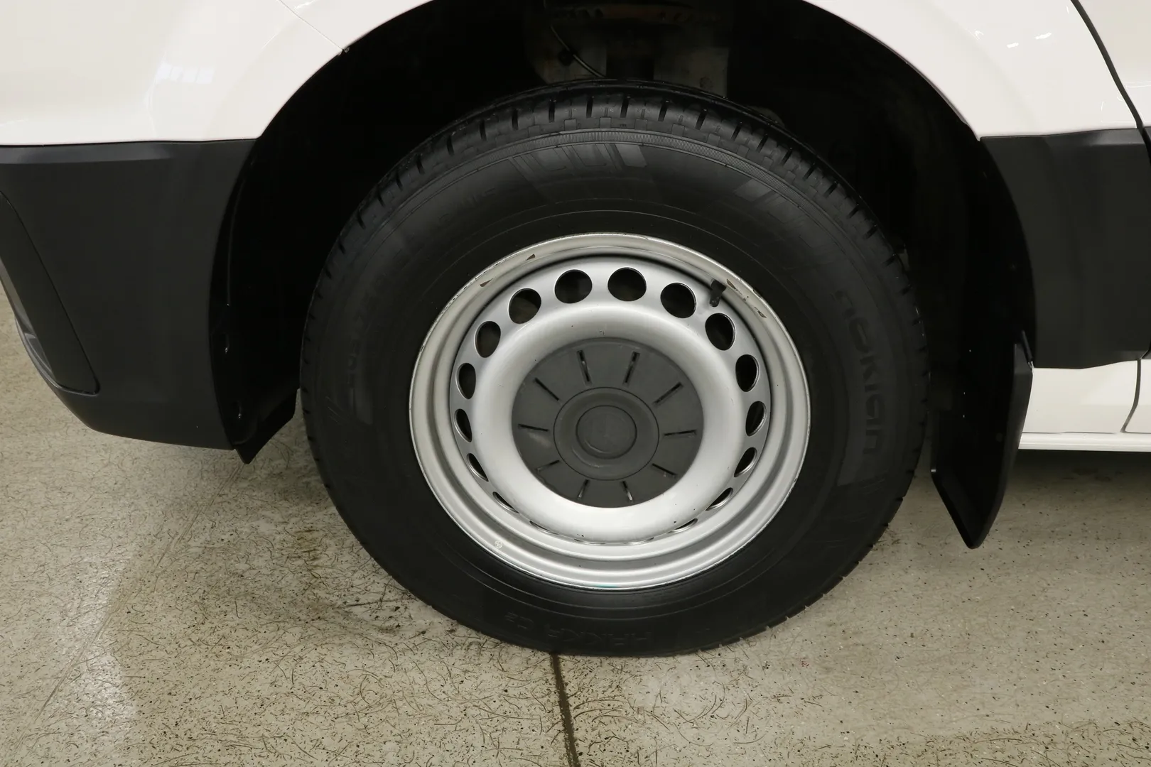 Volkswagen Crafter MNM-350 carousel image