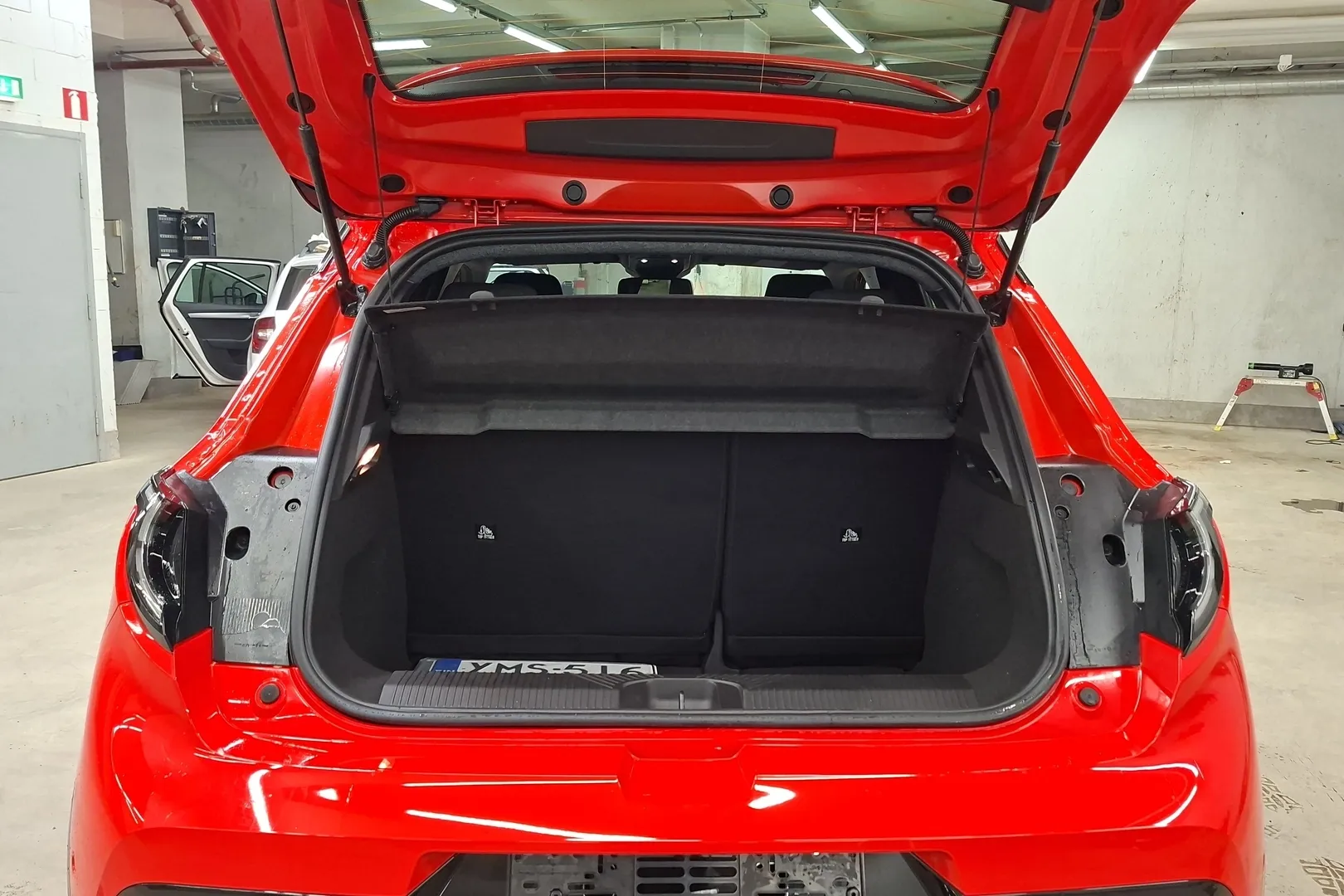 Nissan Micra YMS-516 carousel image