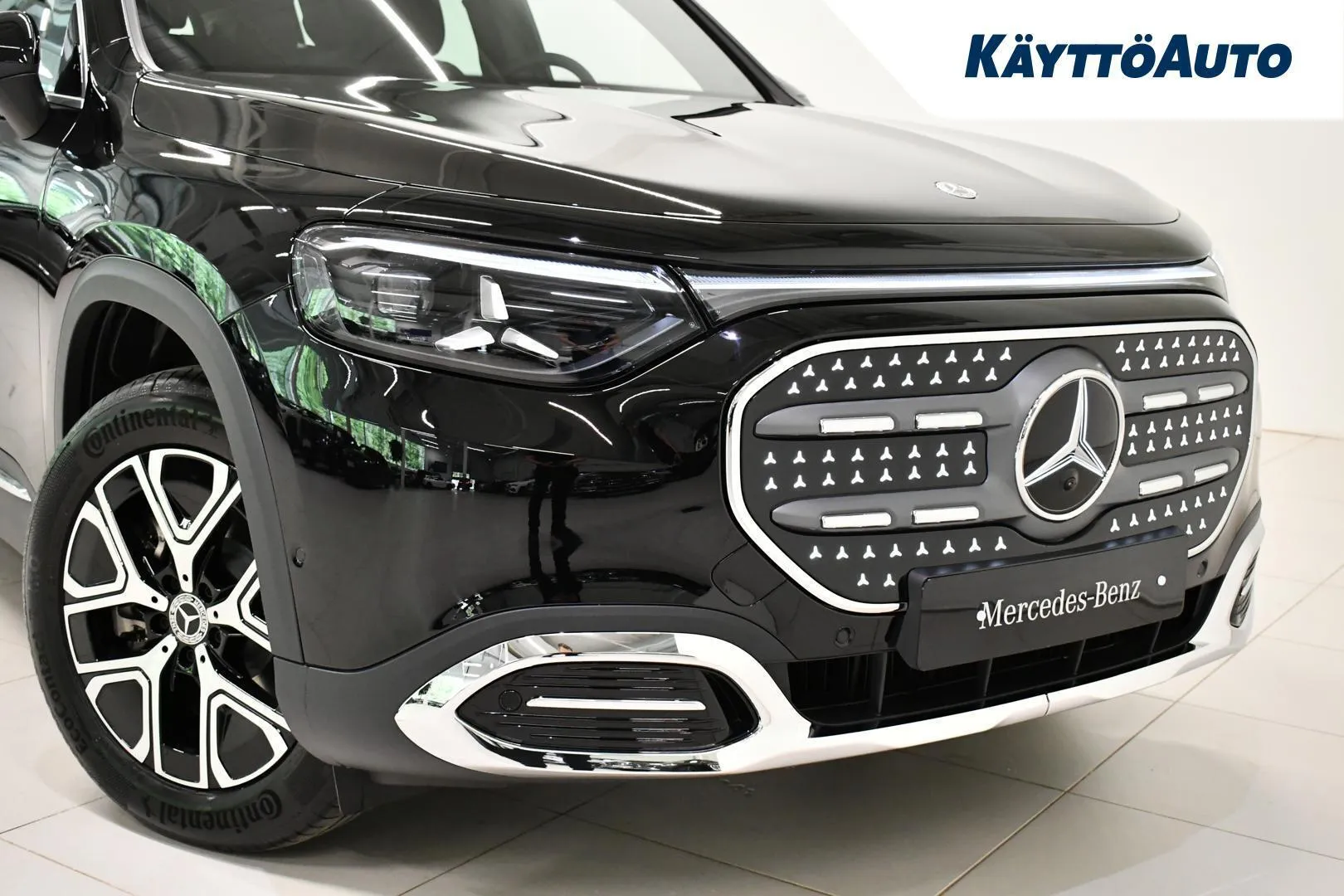 Mercedes-Benz GLB YMT-627 carousel image