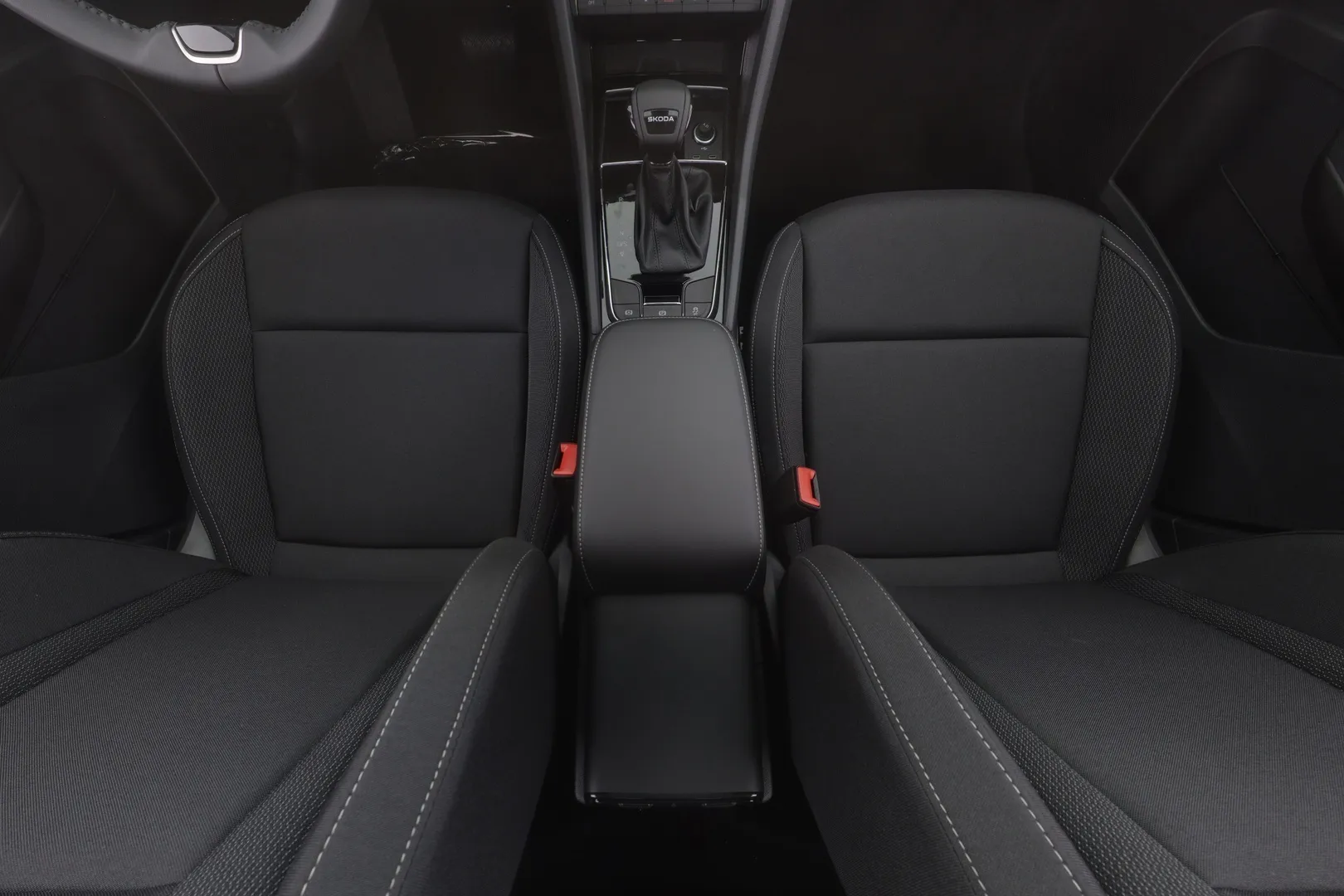 Skoda Karoq KYO-504 carousel image