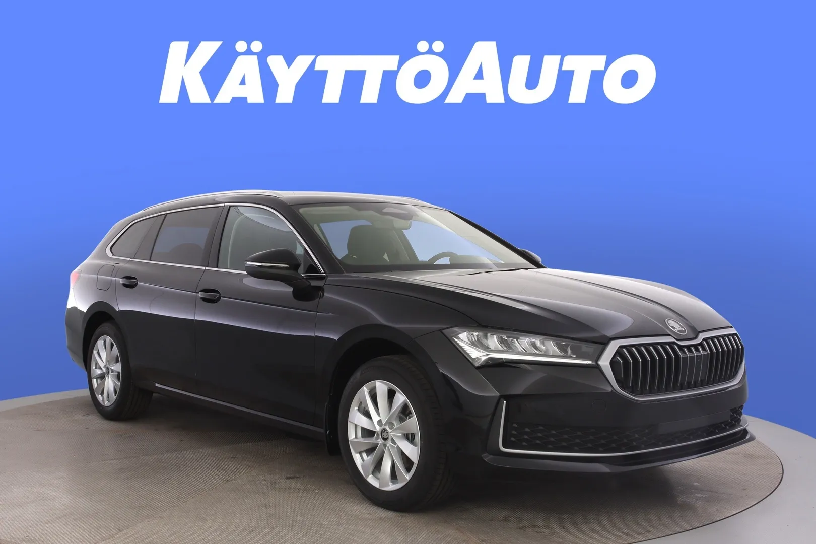 Skoda Superb YMS-424 carousel image