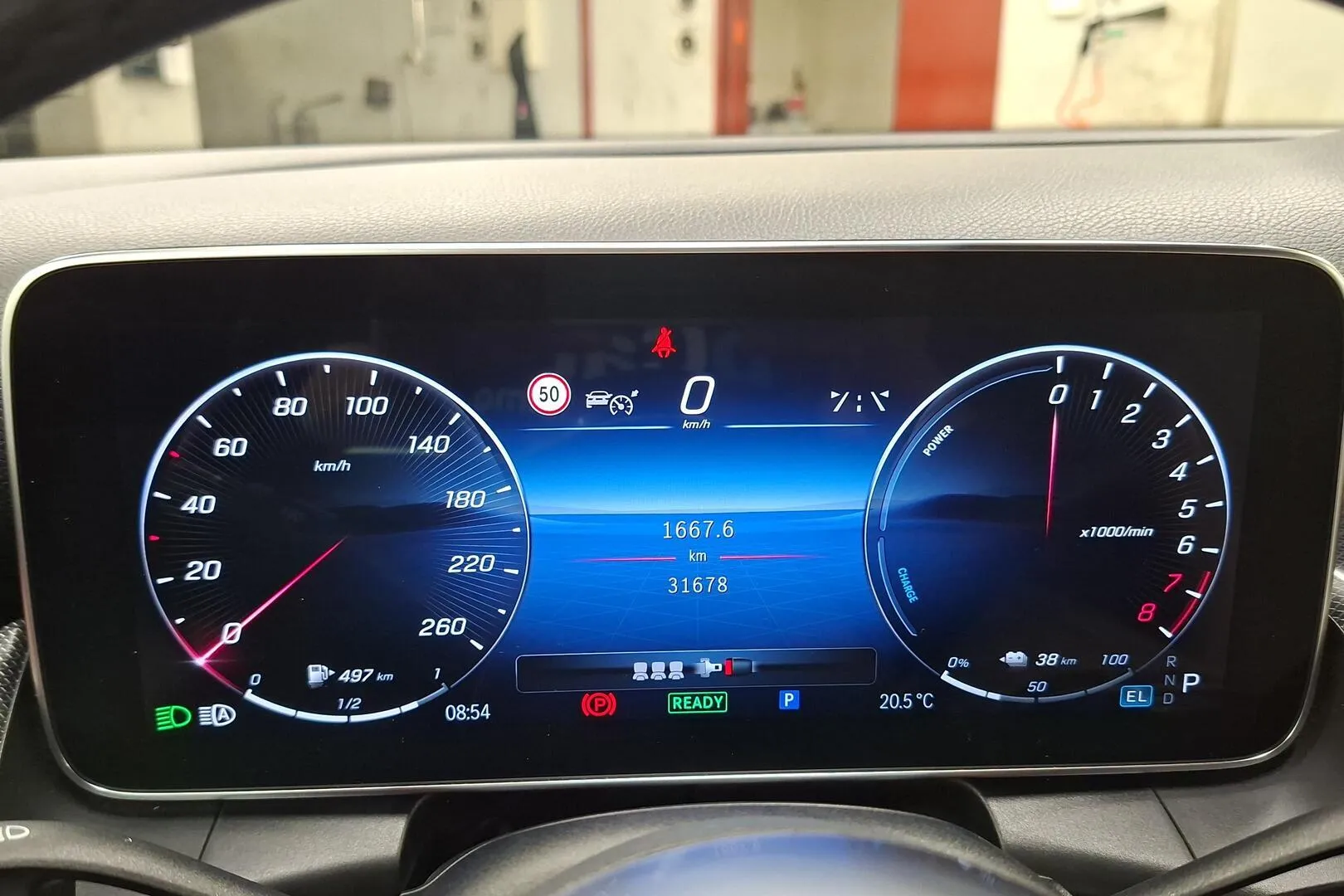 Mercedes-Benz GLC OZX-653 carousel image