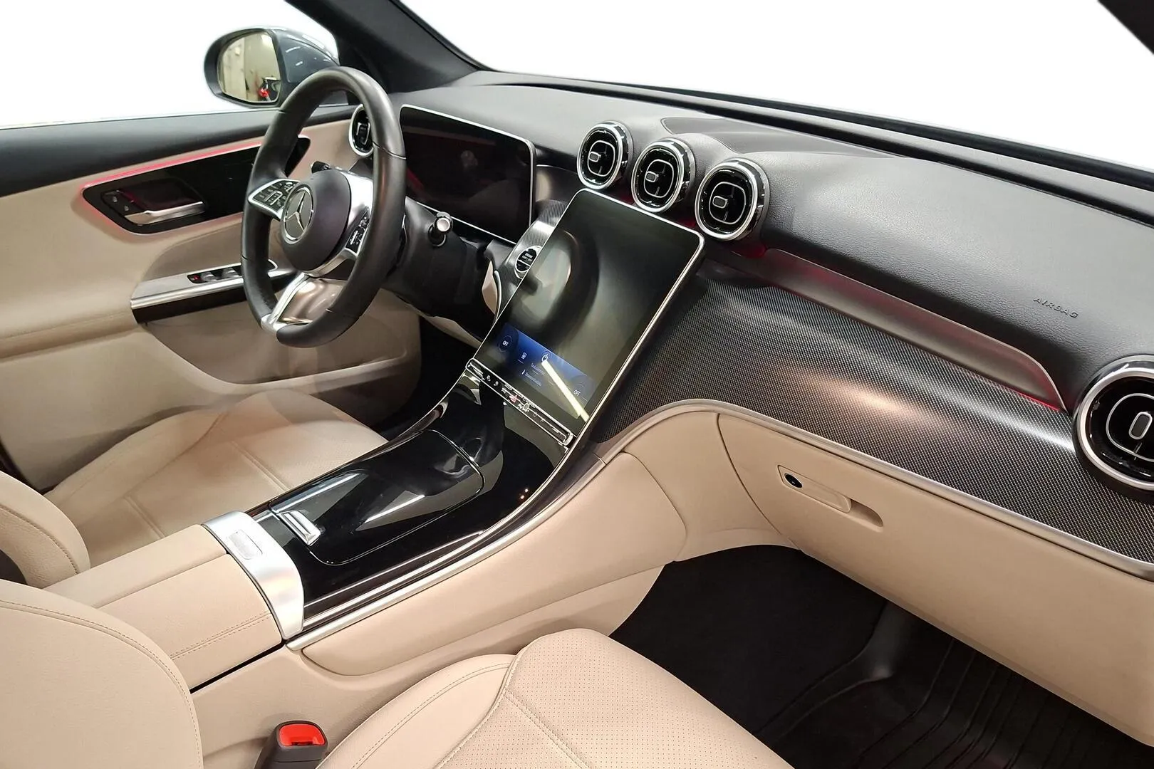 Mercedes-Benz GLC OZX-653 carousel image