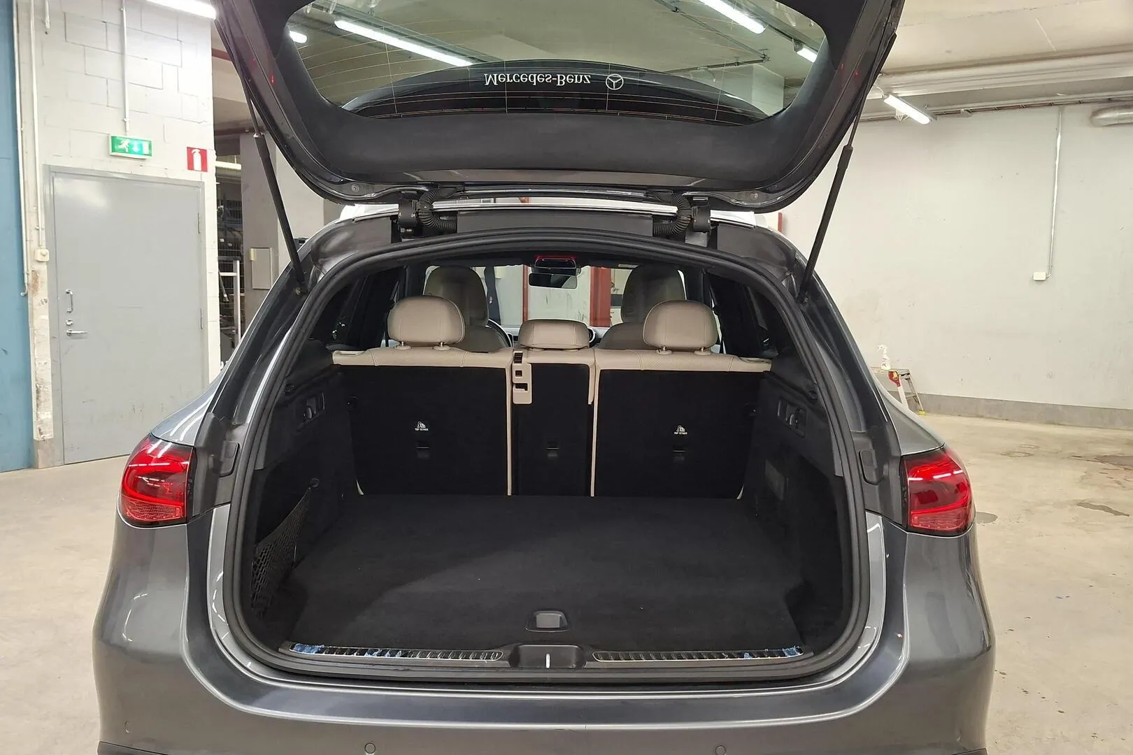 Mercedes-Benz GLC OZX-653 carousel image