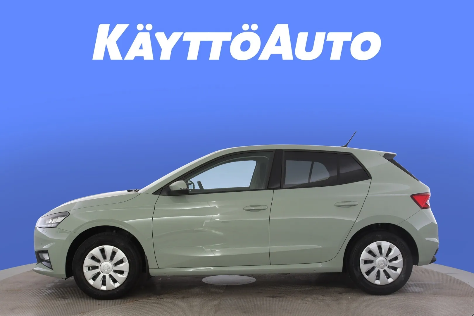 Skoda Fabia YMS-432 carousel image