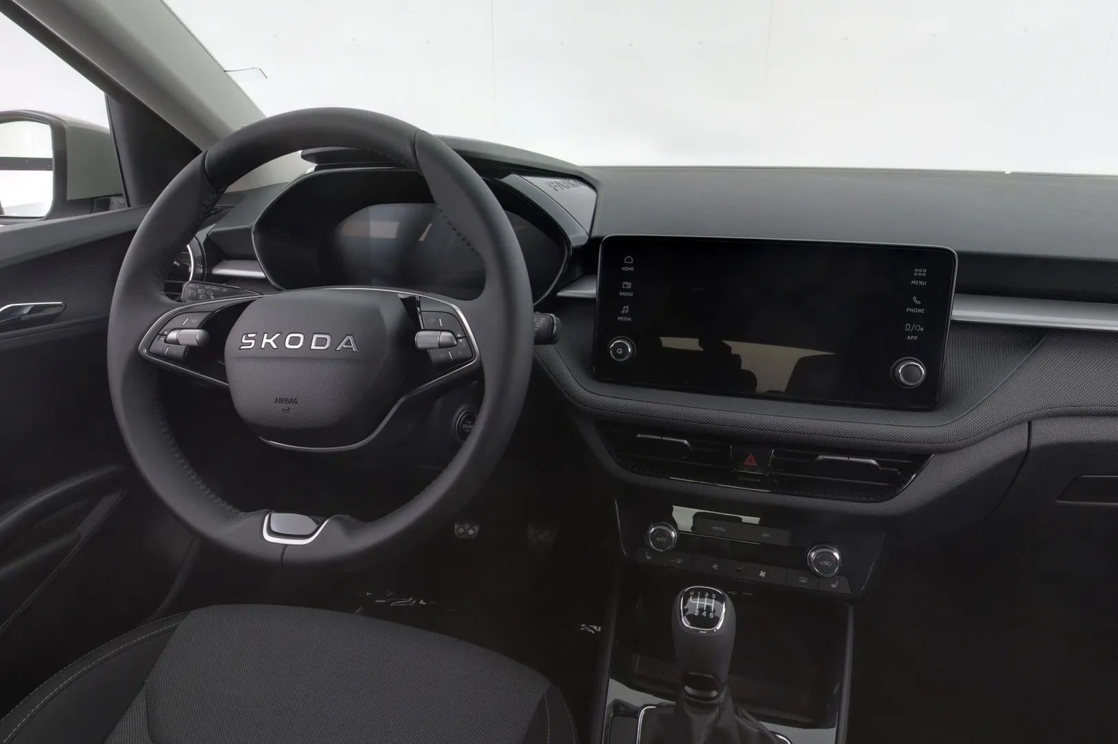 Skoda Fabia YMS-432 carousel image