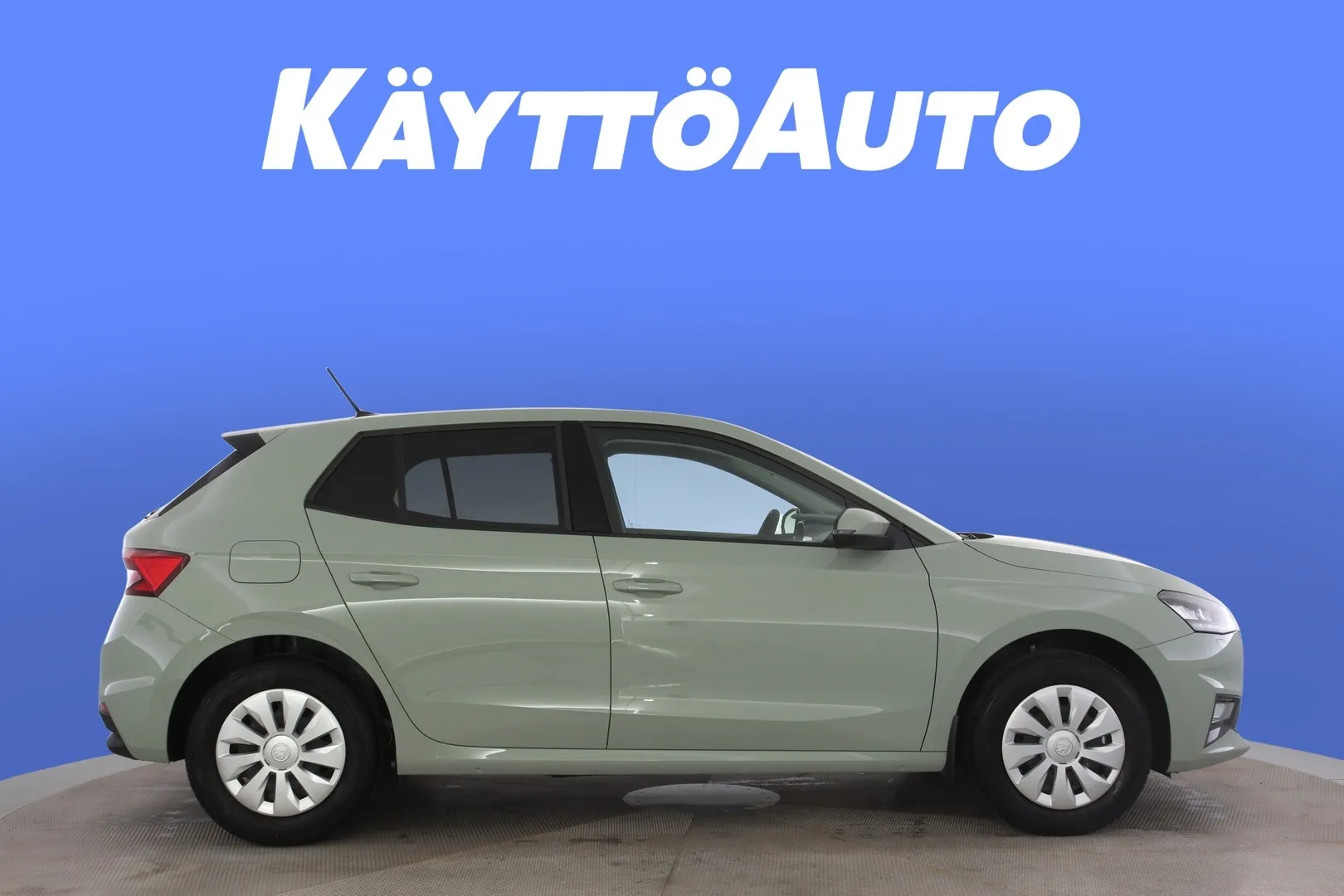 Skoda Fabia YMS-432 carousel image