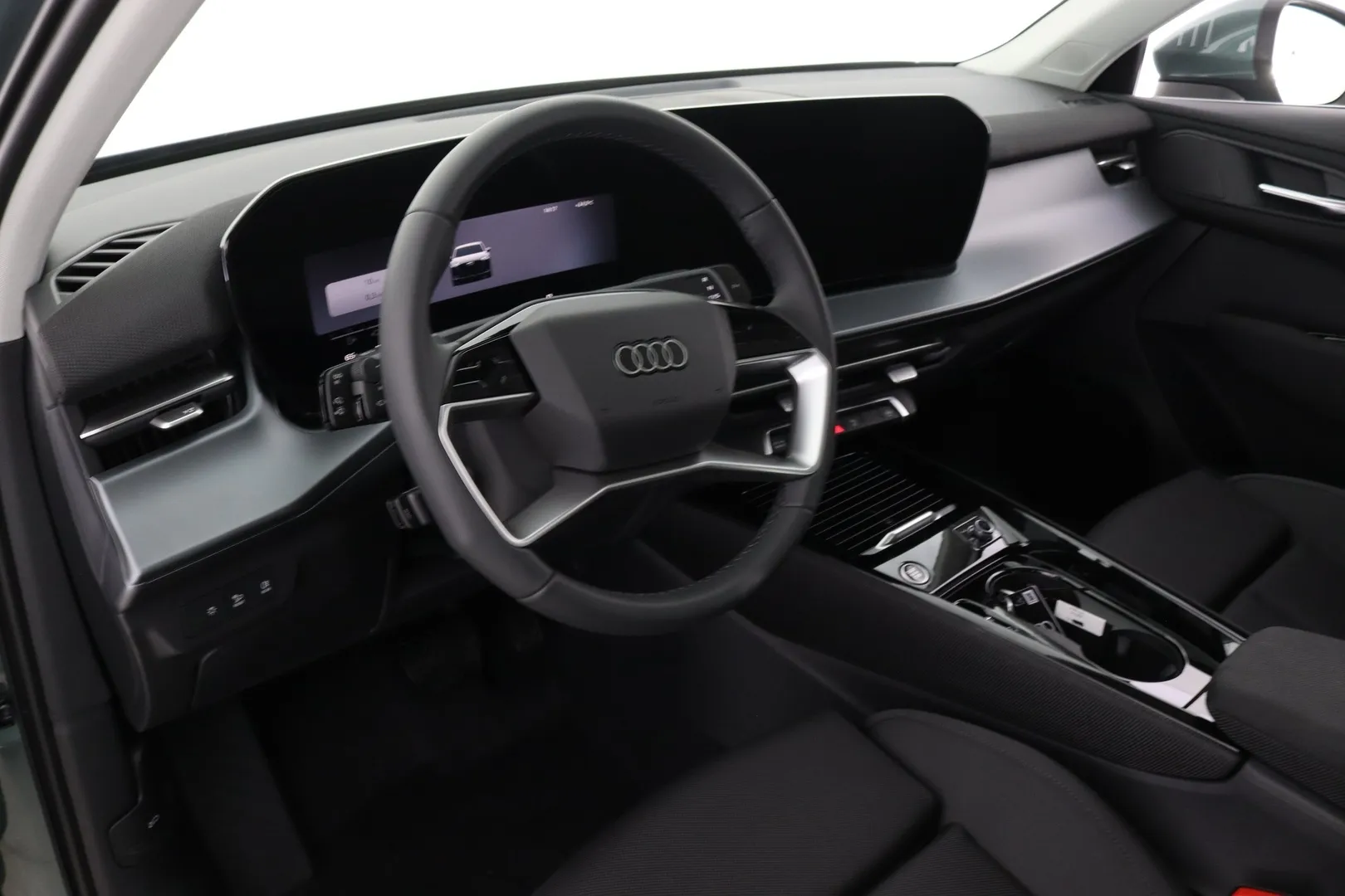 Audi Q3 YMS-230 carousel image