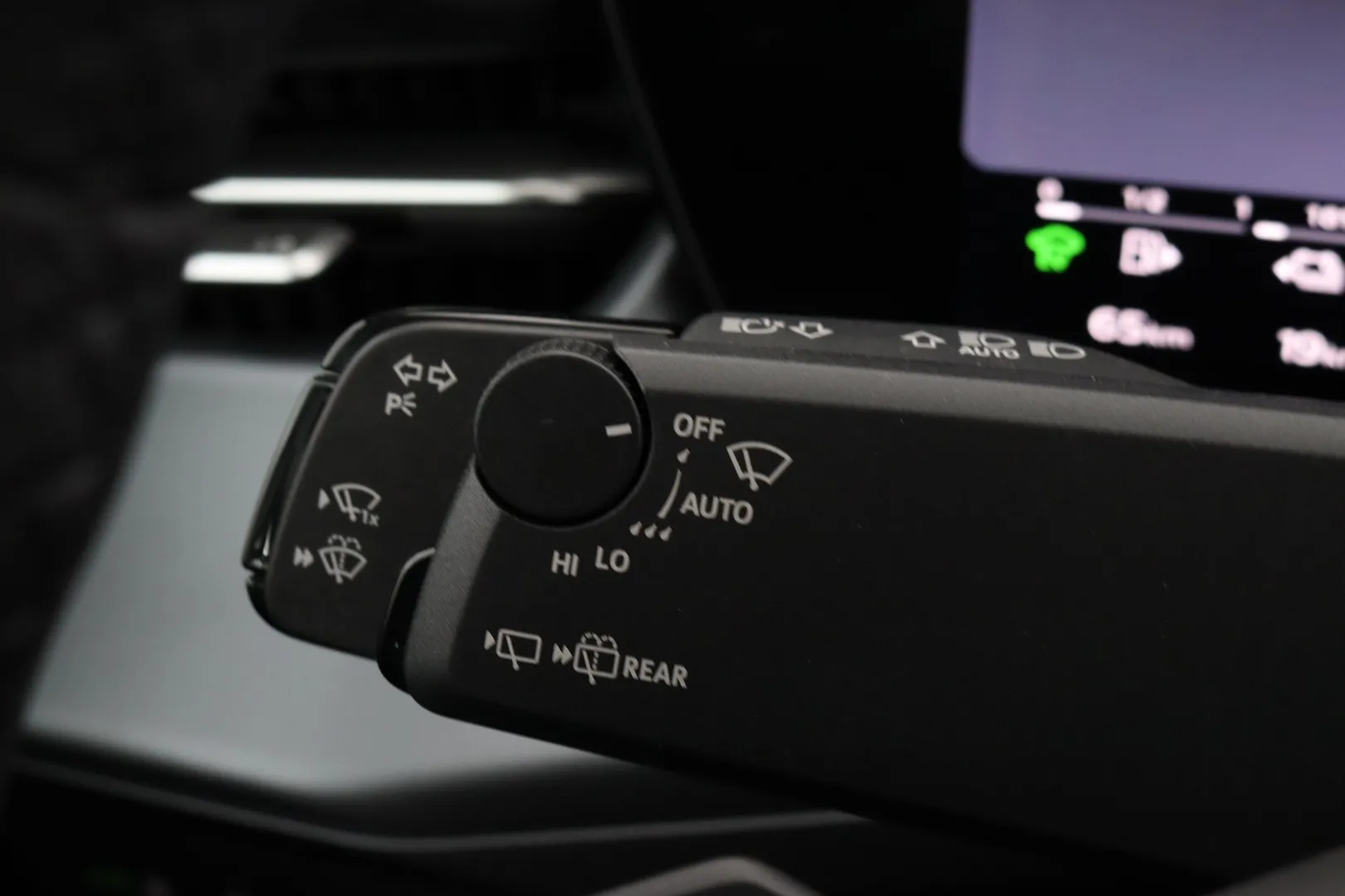 Audi Q3 YMS-230 carousel image