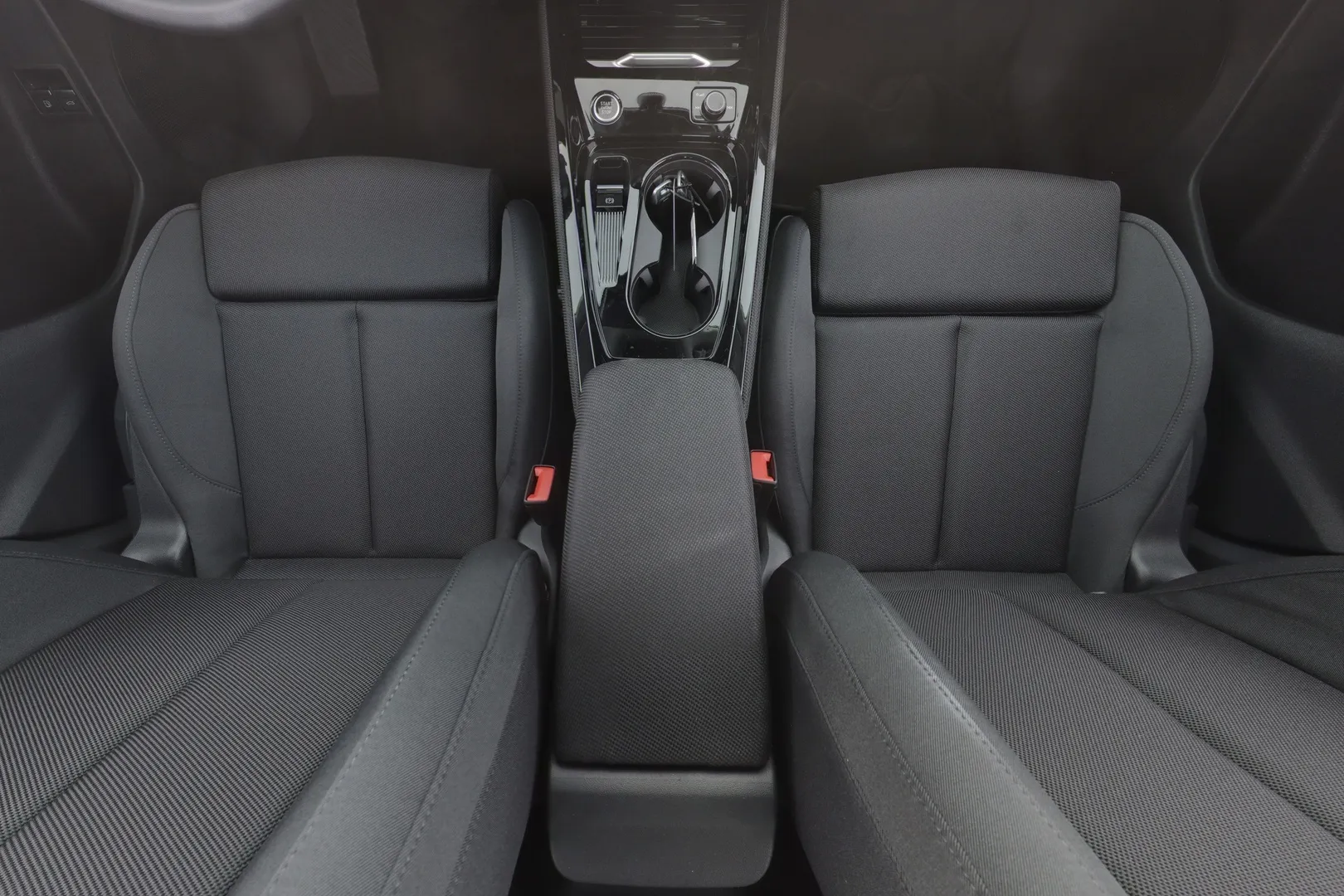 Audi Q3 YMS-230 carousel image