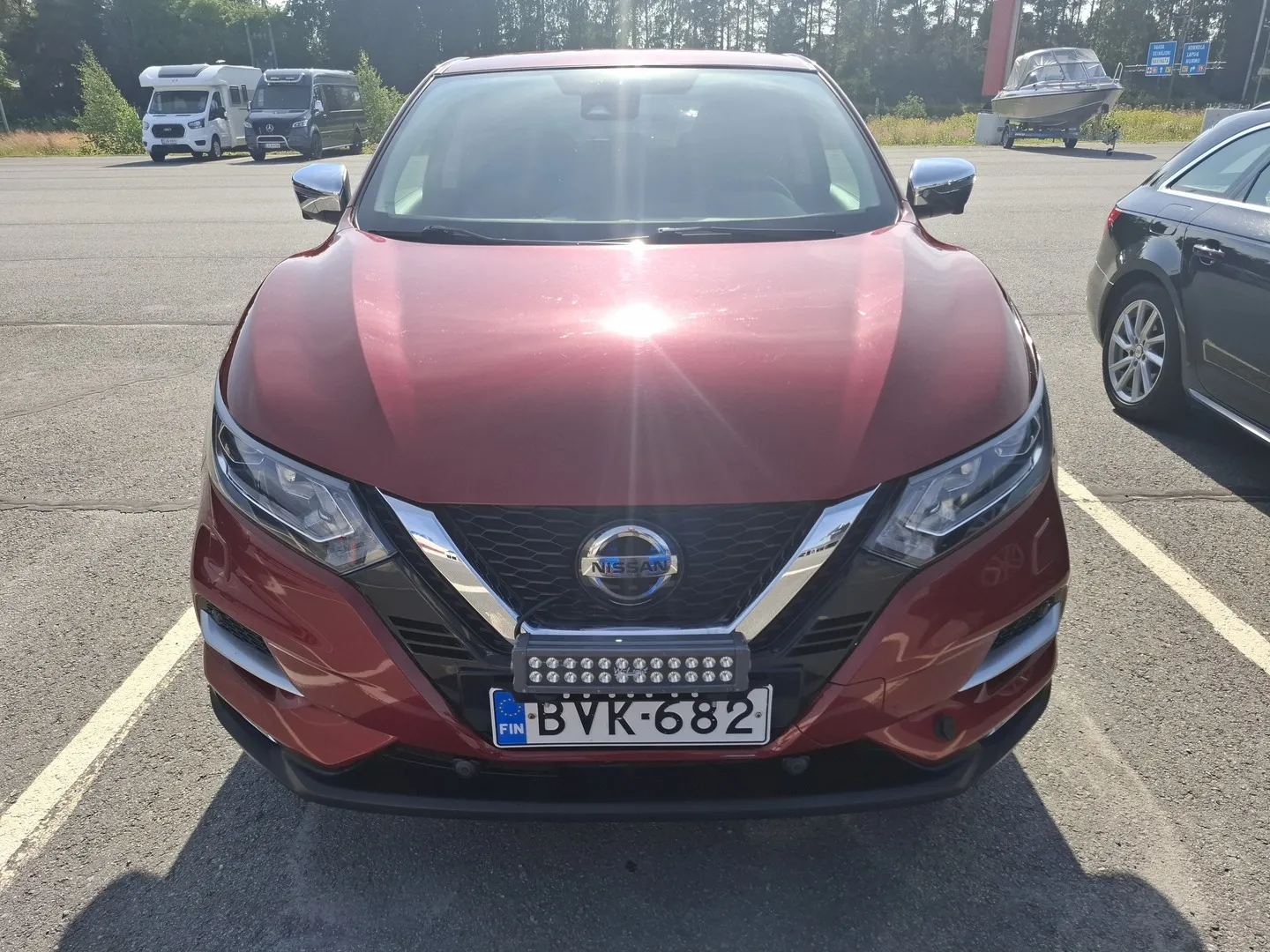 Nissan Qashqai BVK-682 carousel image