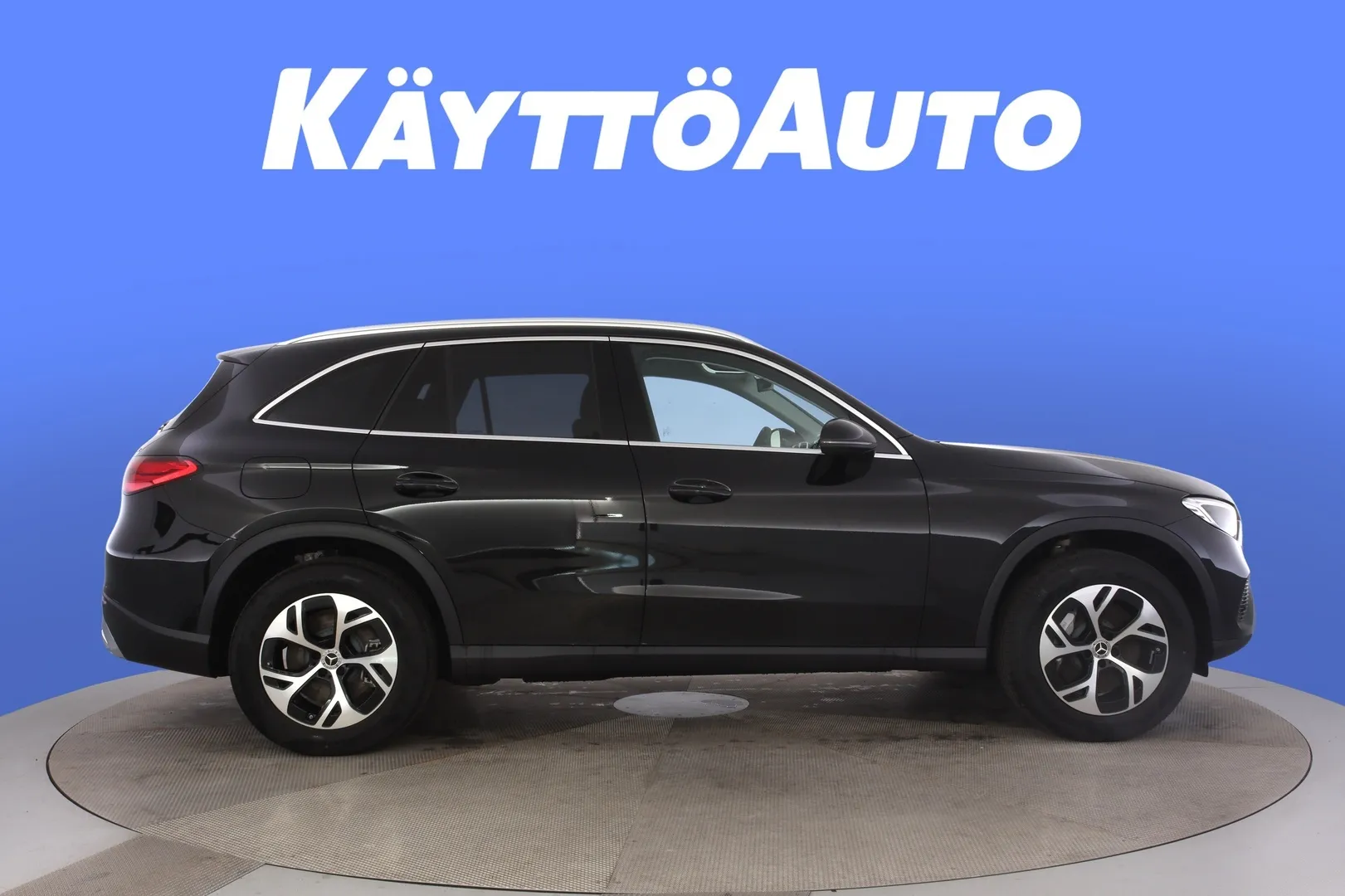 Mercedes-Benz GLC ZPU-522 carousel image