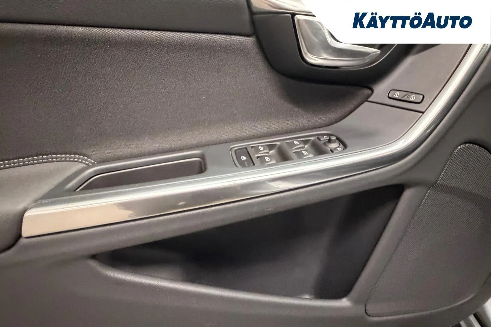 Volvo S60 LME-475 carousel image