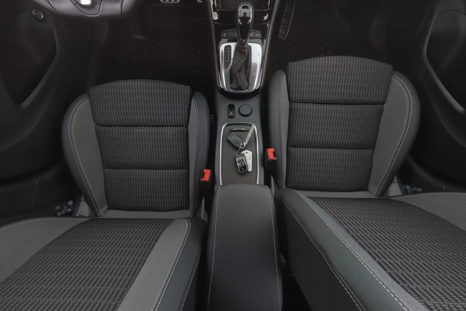 Opel Astra FOH-842 carousel image