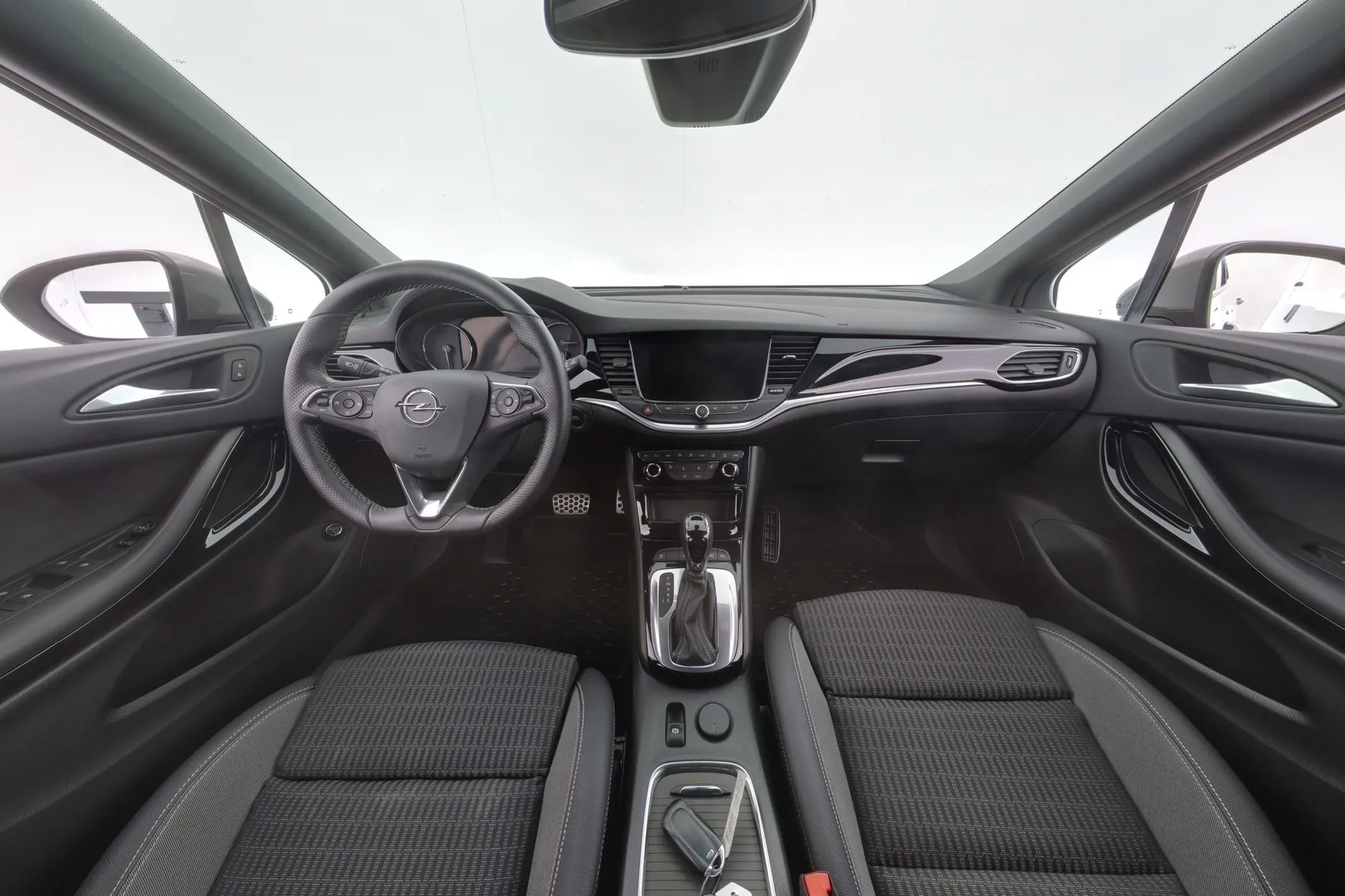 Opel Astra FOH-842 carousel image