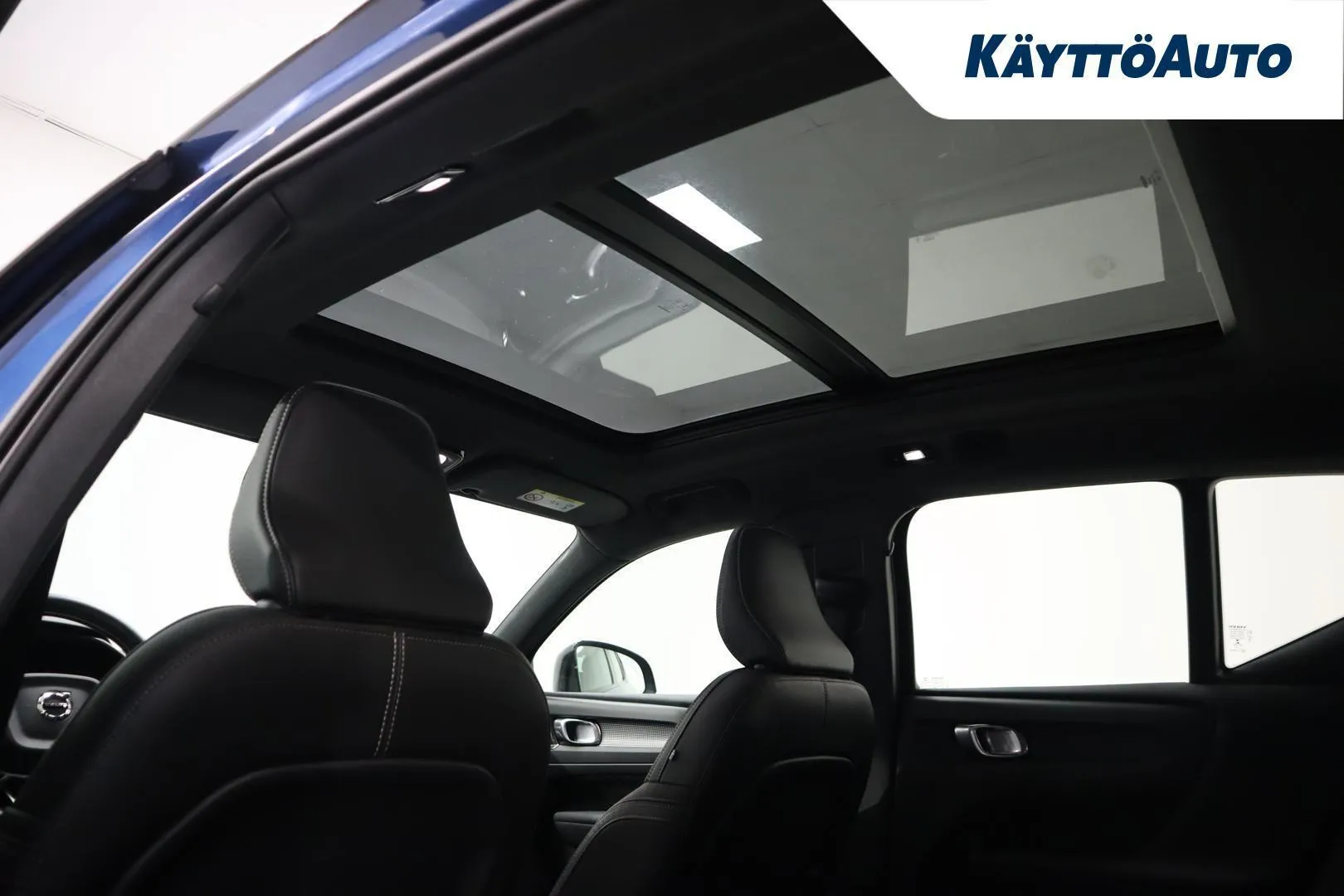 Volvo XC40 RUO-466 carousel image