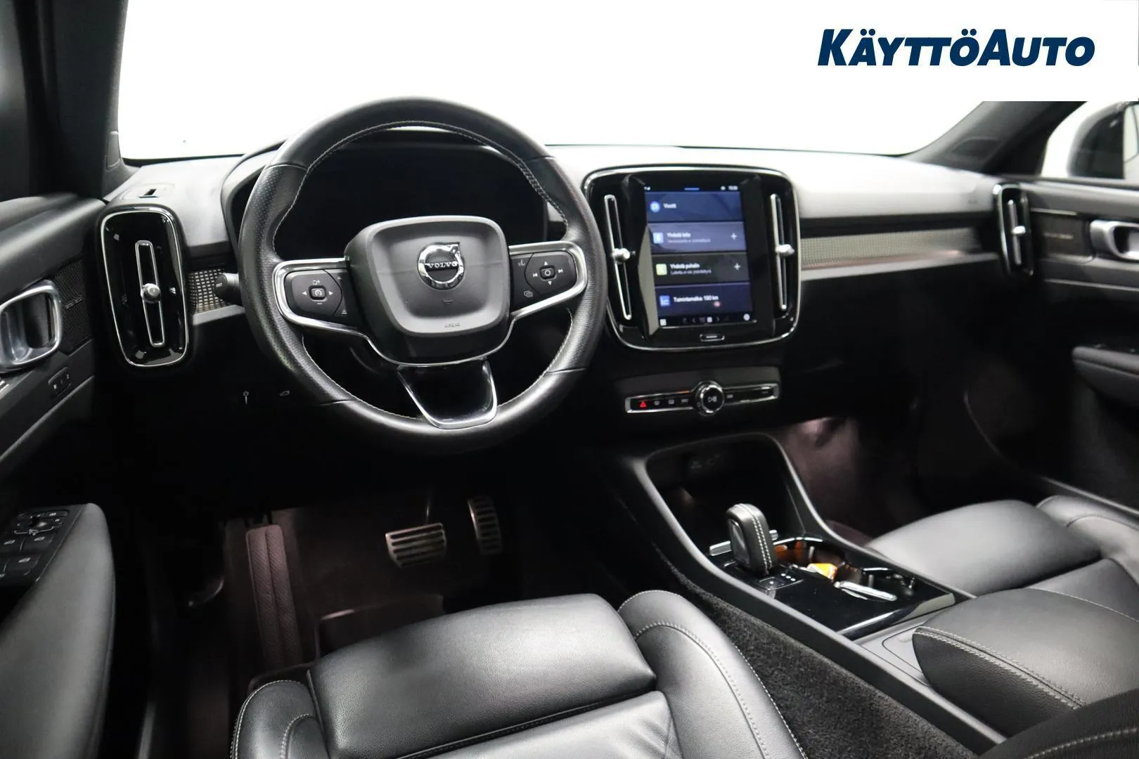 Volvo XC40 RUO-466 carousel image