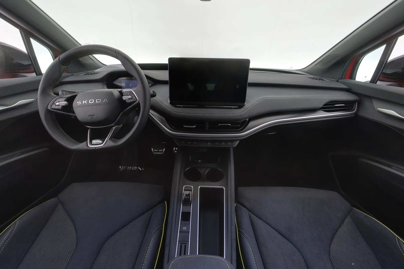 Skoda Enyaq KYO-521 carousel image