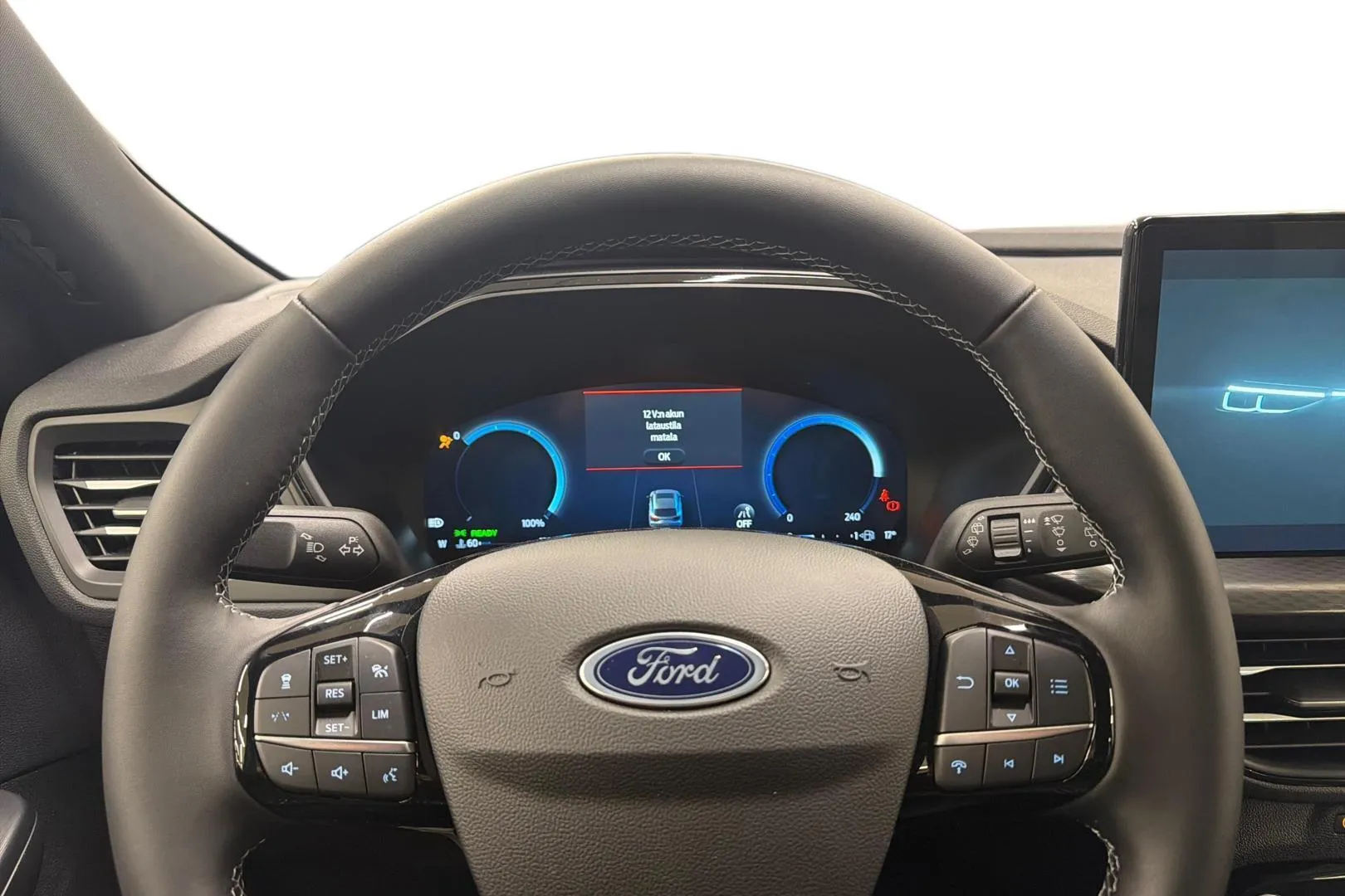 Ford Kuga FSZ-398 carousel image