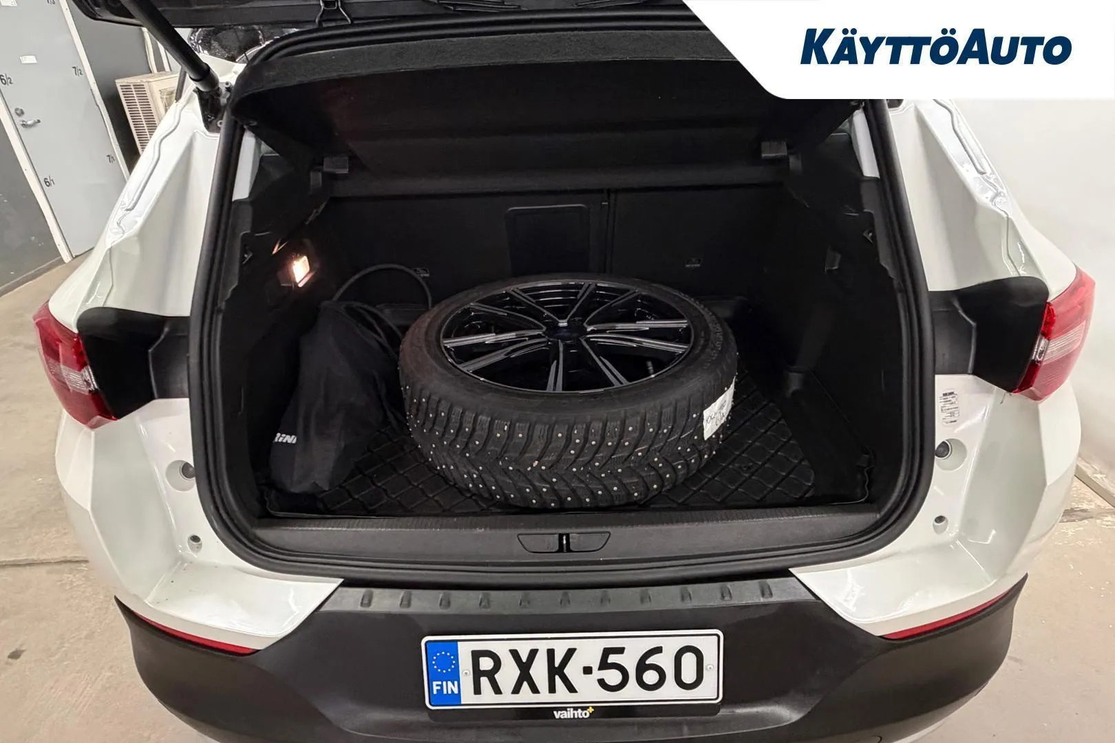 Opel Grandland X RXK-560 carousel image