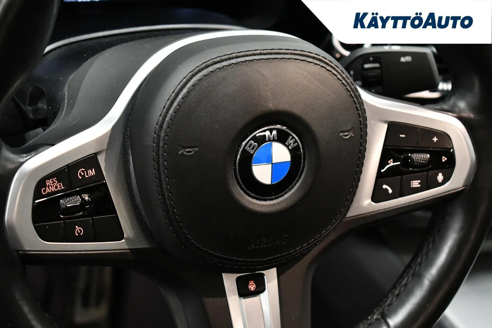 BMW 530 NMC-225 carousel image