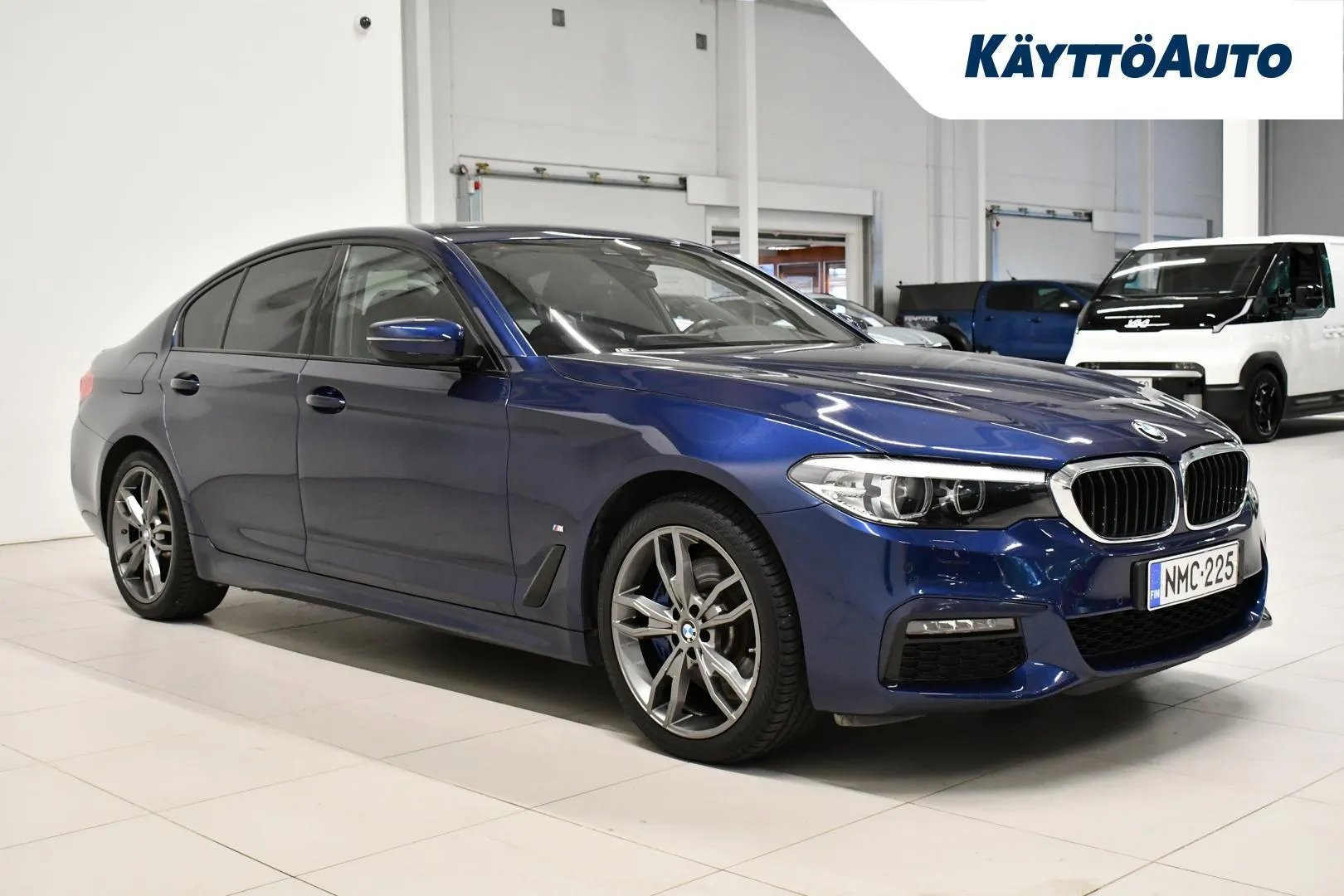 BMW 530 NMC-225 carousel image