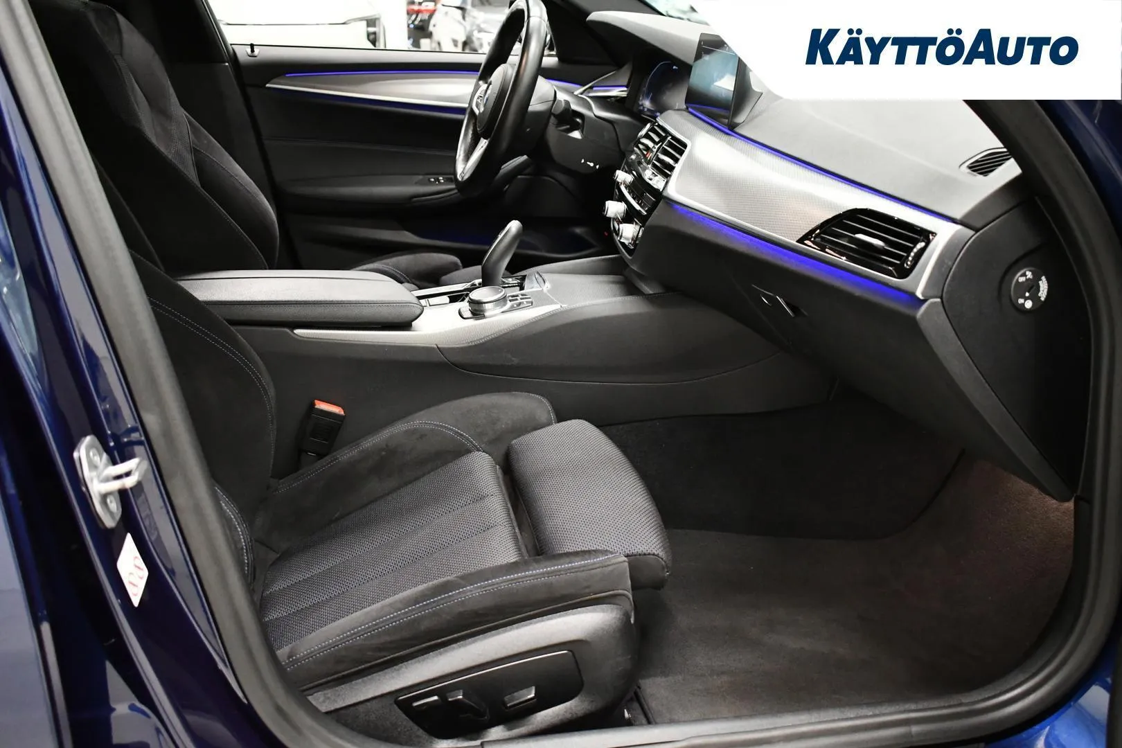 BMW 530 NMC-225 carousel image