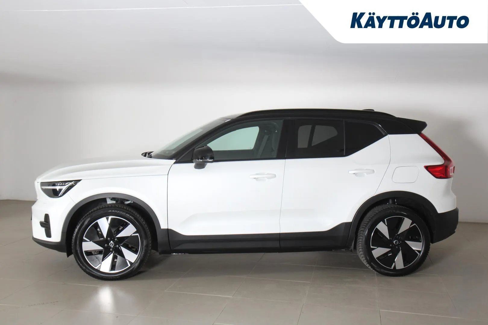 VOLVO XC40 SSN-524 carousel image