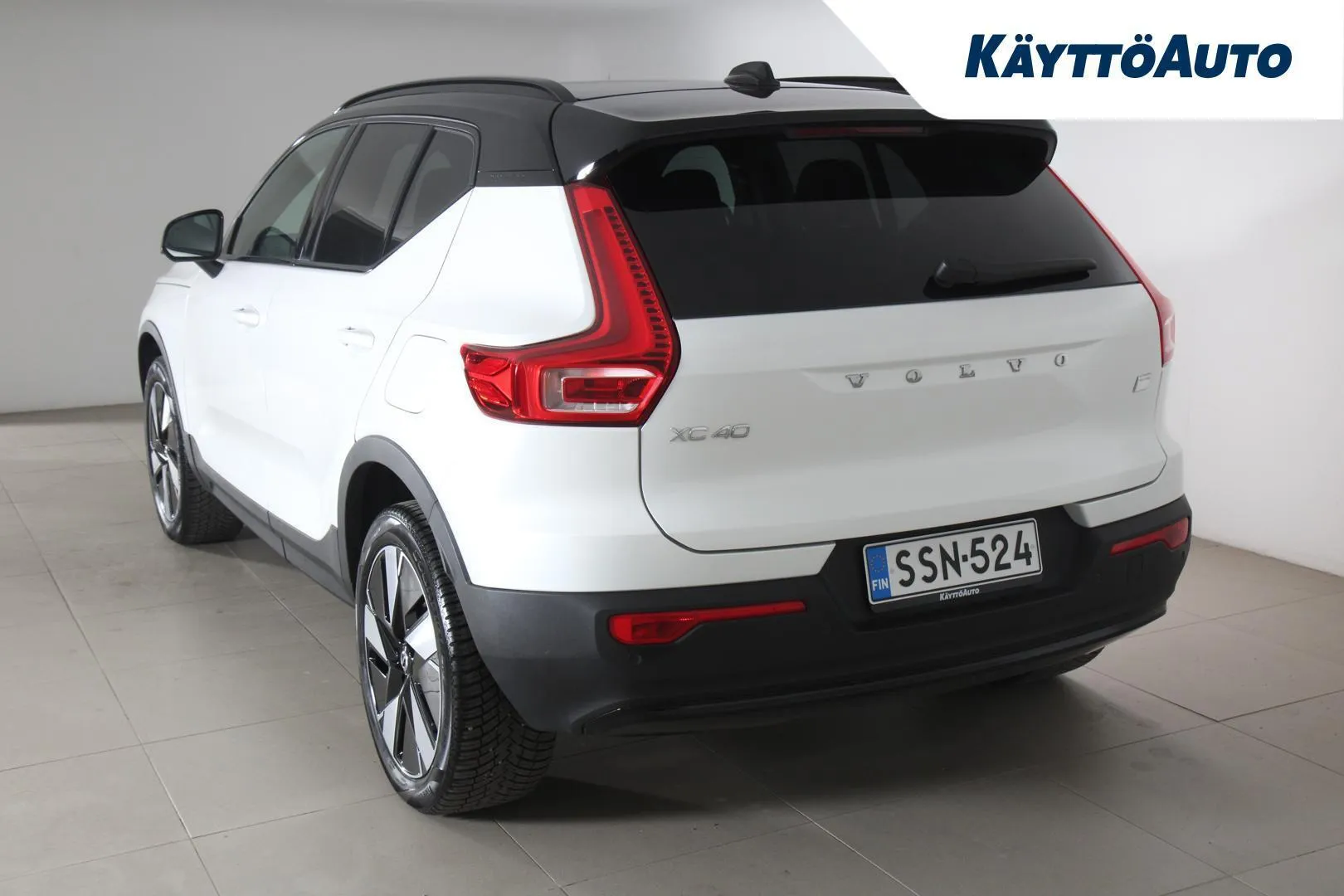 VOLVO XC40 SSN-524 carousel image