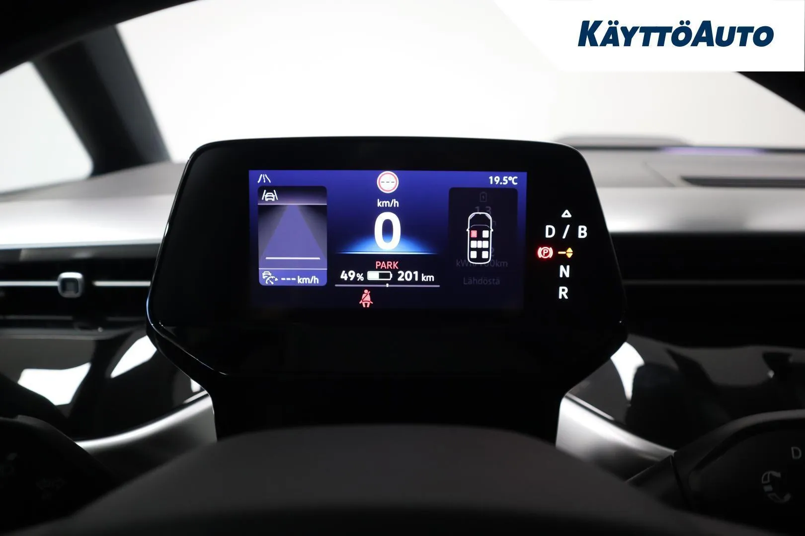 VOLKSWAGEN ID. Buzz YMU-793 carousel image
