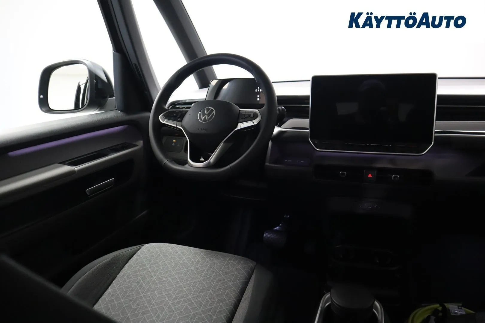 VOLKSWAGEN ID. Buzz YMU-793 carousel image
