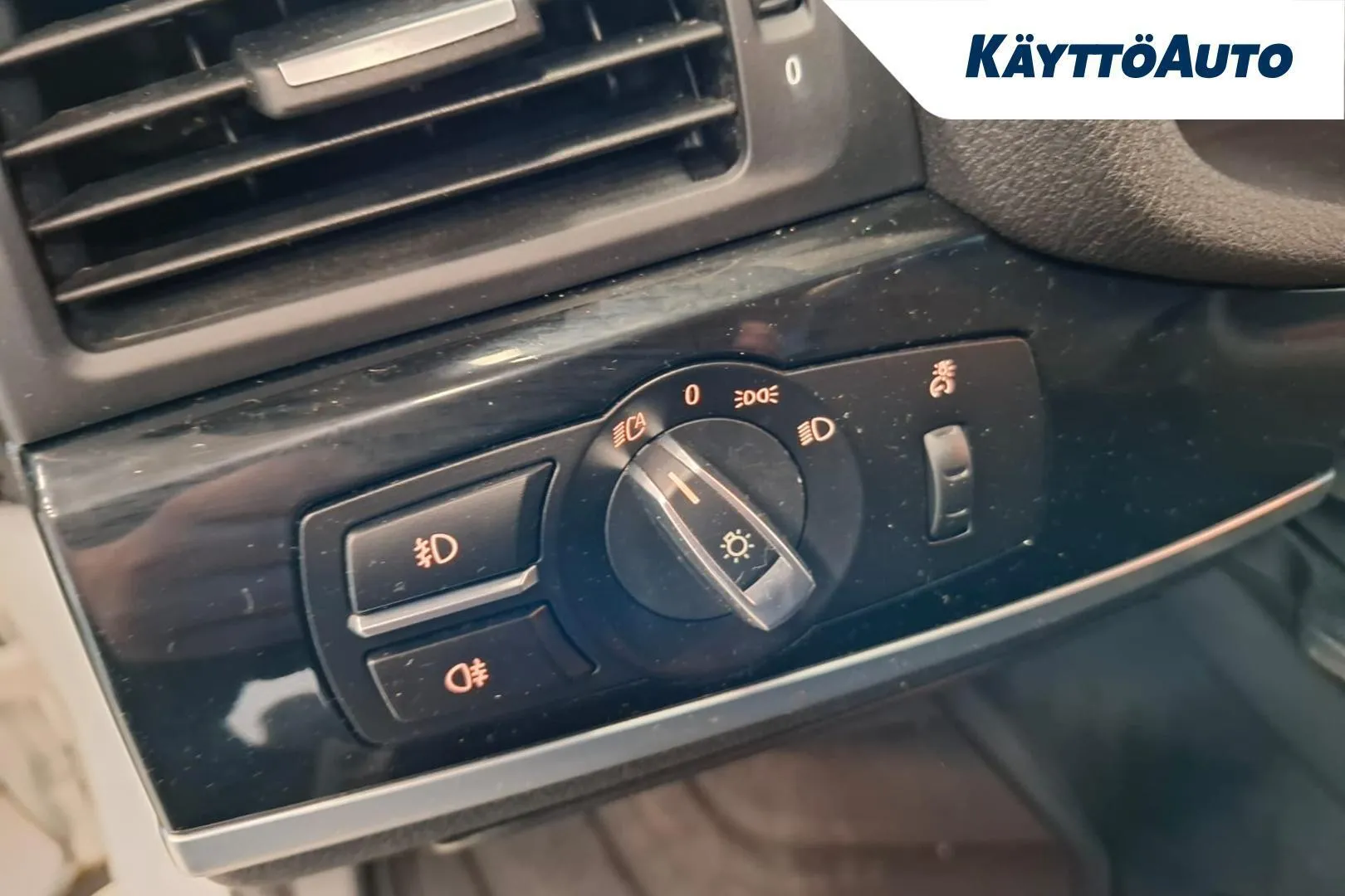 BMW X3 BTP-694 carousel image