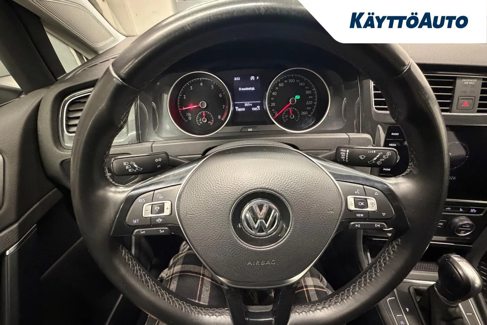 Volkswagen Golf BVT-892 carousel image