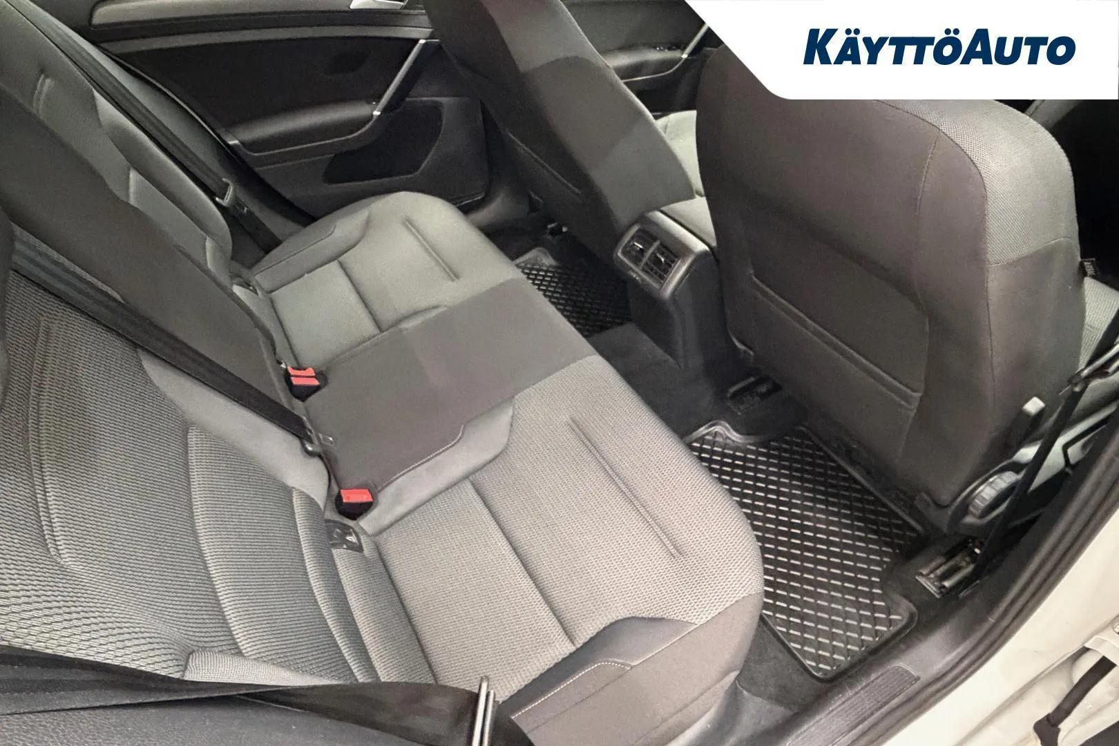 Volkswagen Golf BVT-892 carousel image